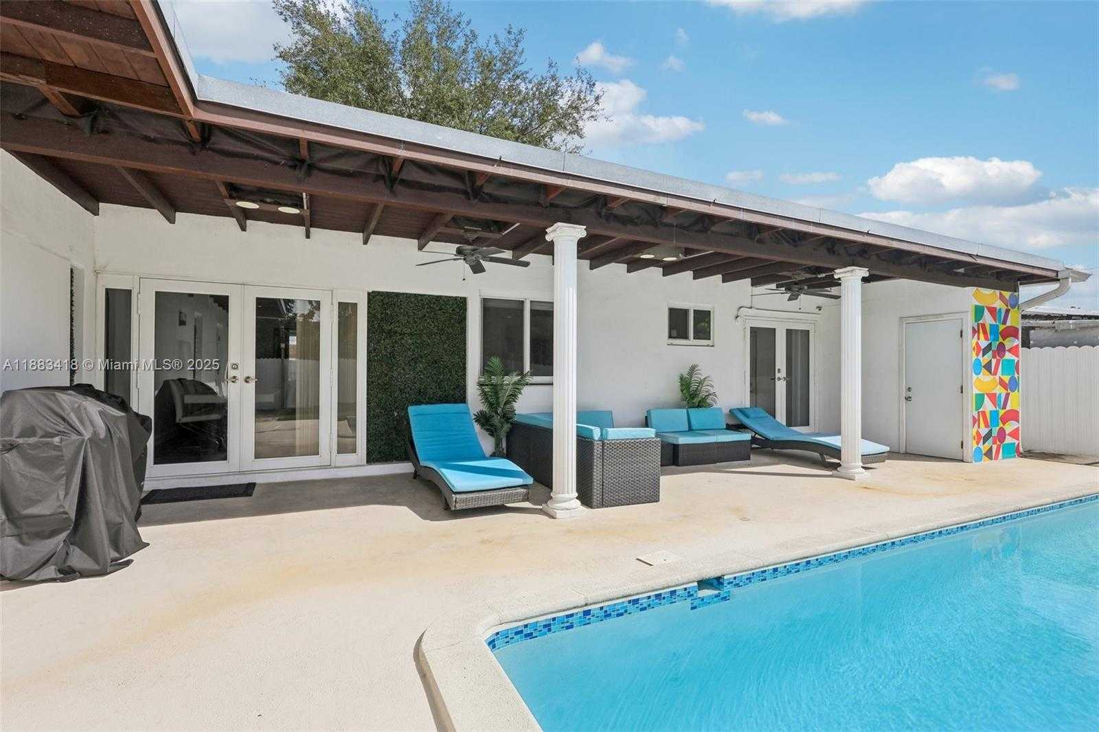 Small Image of 7952 SHALIMAR ST, Miramar Number 51