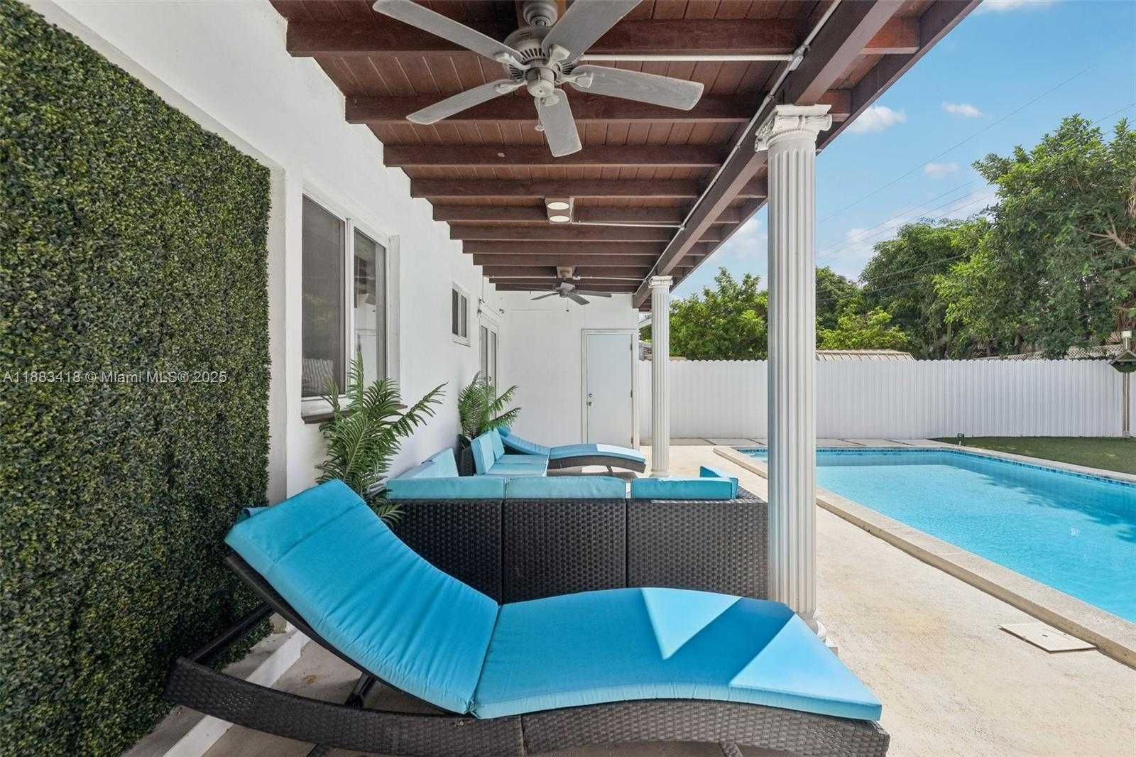 Small Image of 7952 SHALIMAR ST, Miramar Number 57