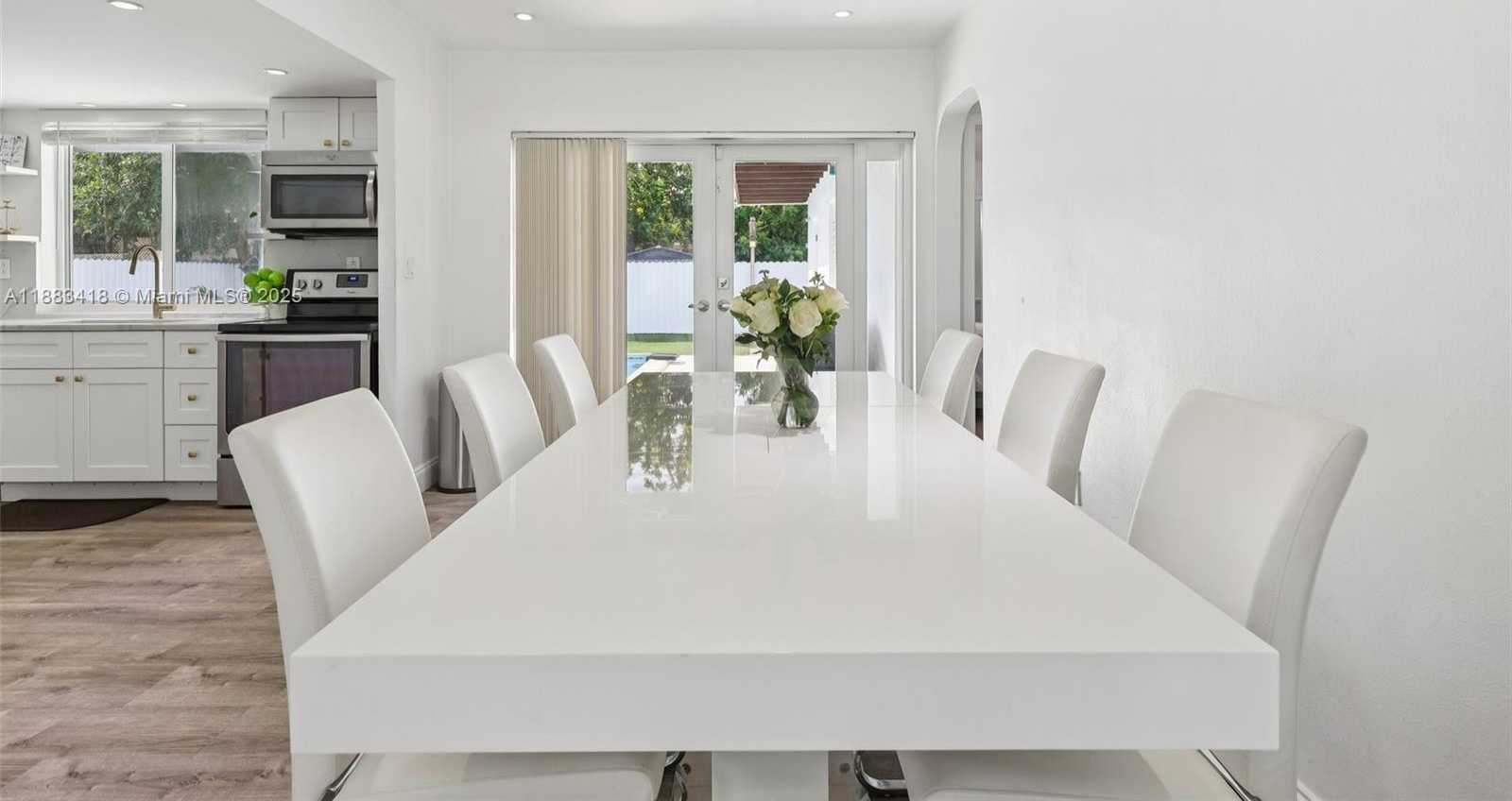 Small Image of 7952 SHALIMAR ST, Miramar Number 9