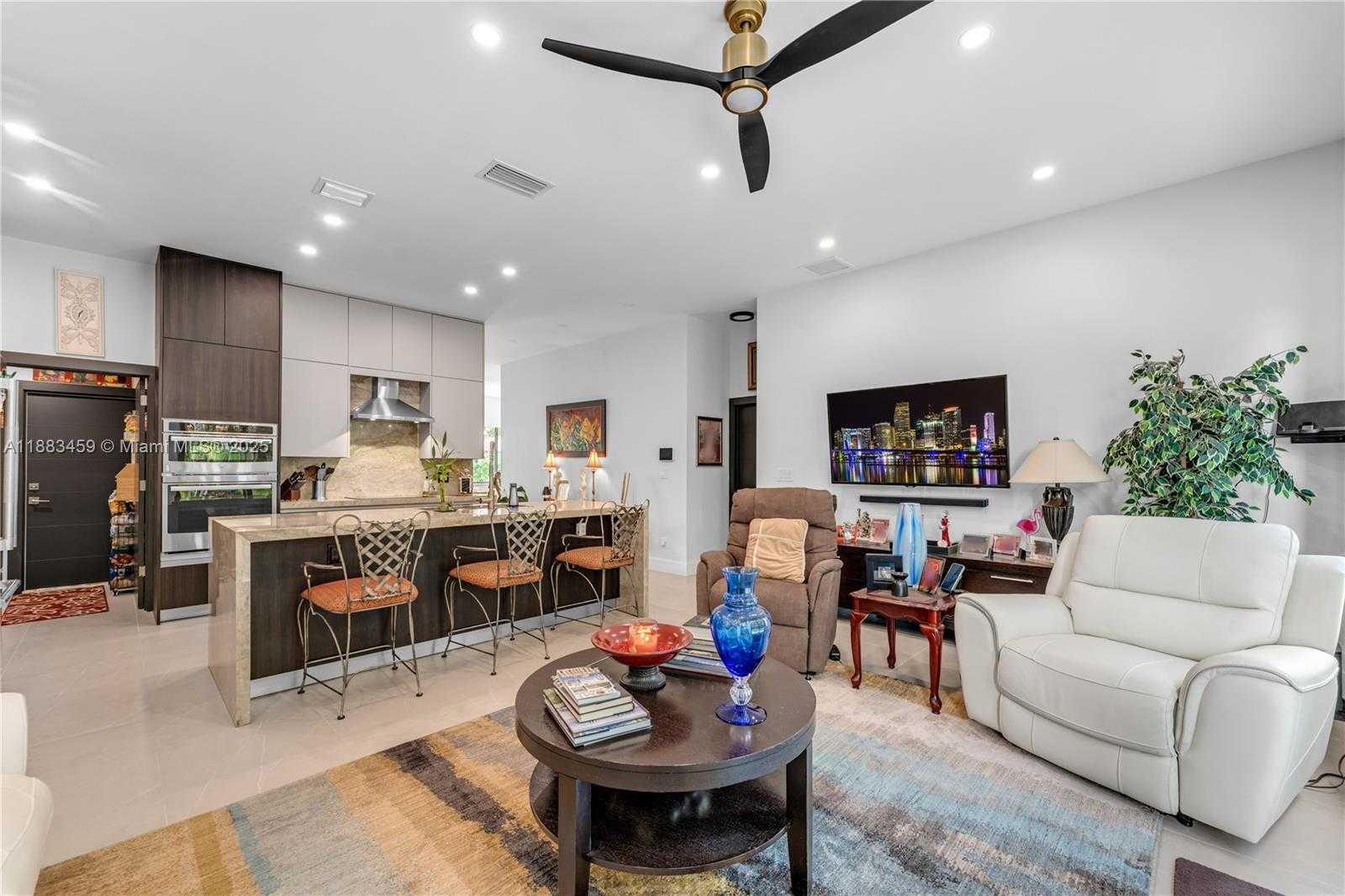 Small Image of 15977 SOUTH WEST 141ST ST, Miami Number 10