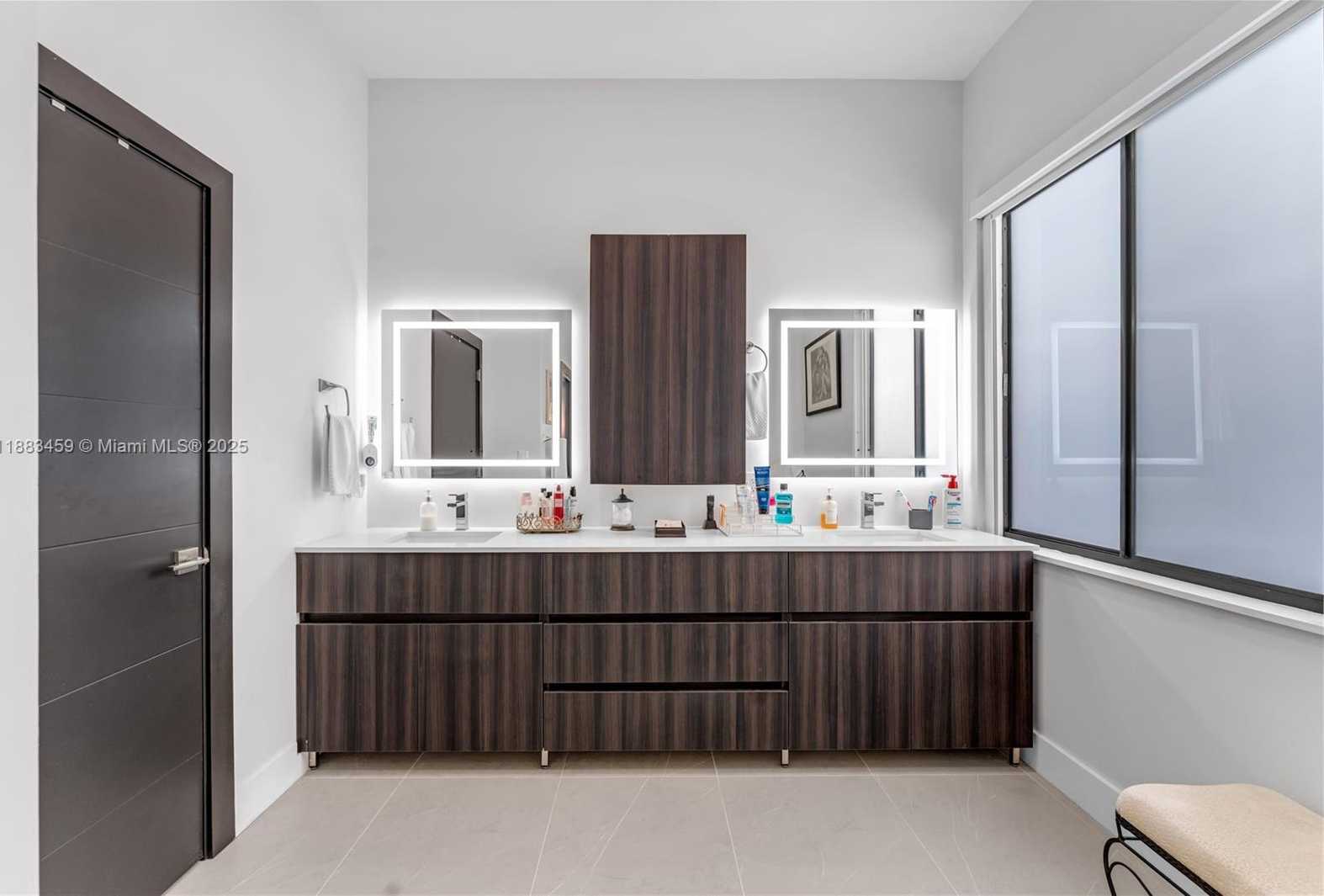 Small Image of 15977 SOUTH WEST 141ST ST, Miami Number 17