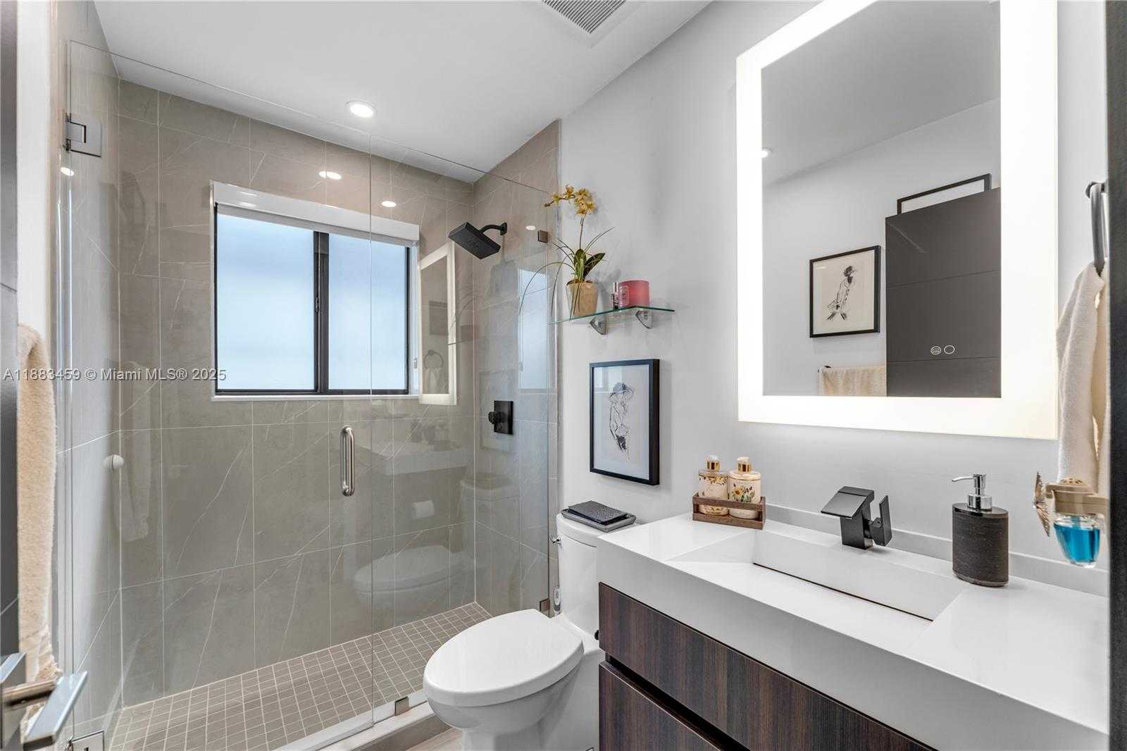 Small Image of 15977 SOUTH WEST 141ST ST, Miami Number 22