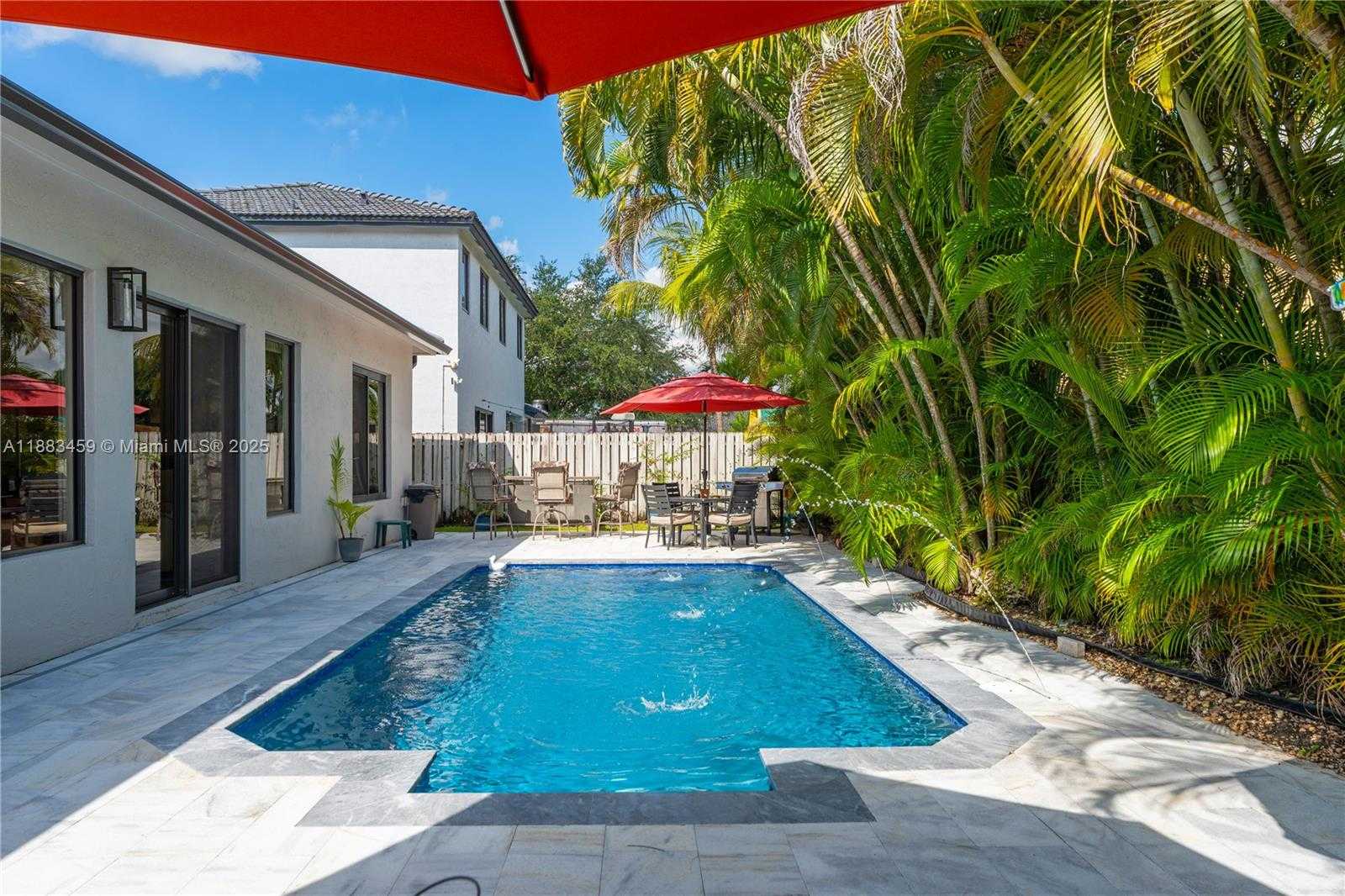 Small Image of 15977 SOUTH WEST 141ST ST, Miami Number 25