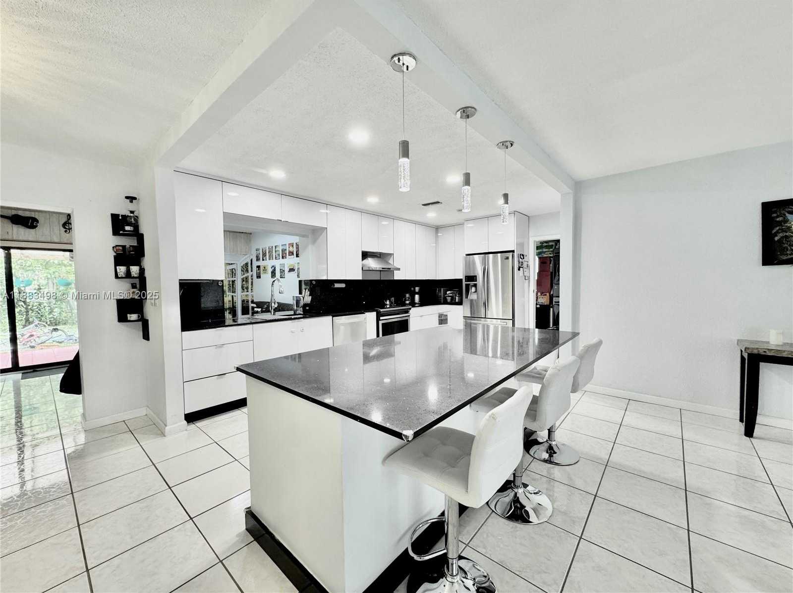 Small Image of 7005 NORTH WEST 94TH AVE, Tamarac Number 15