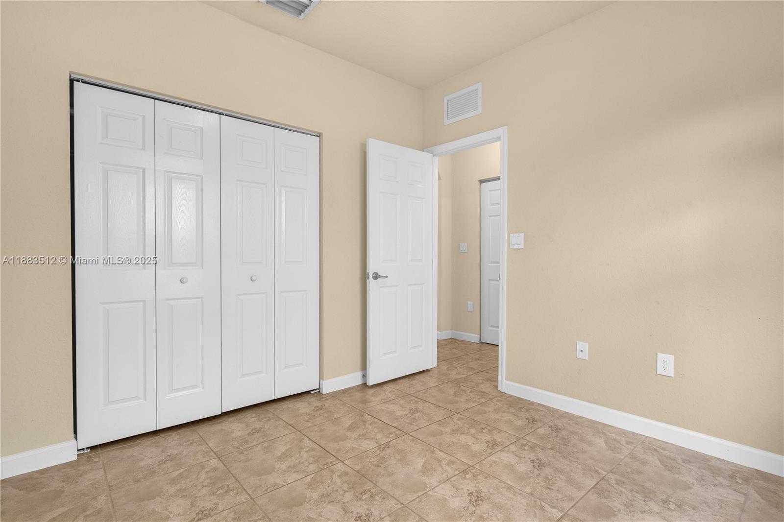 Small Image of 2401 NORTH EAST 4TH ST, Homestead Number 17