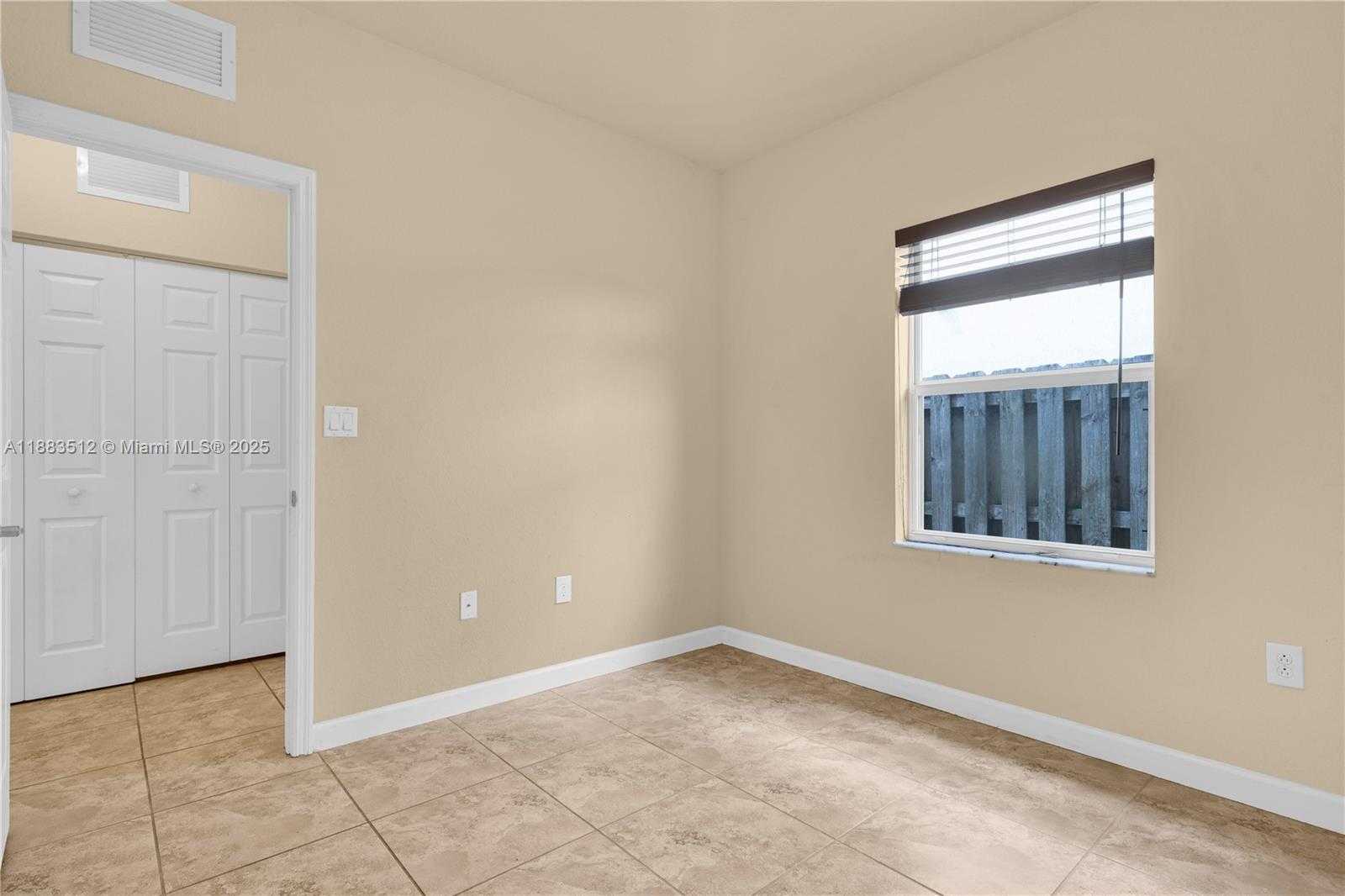 Small Image of 2401 NORTH EAST 4TH ST, Homestead Number 19
