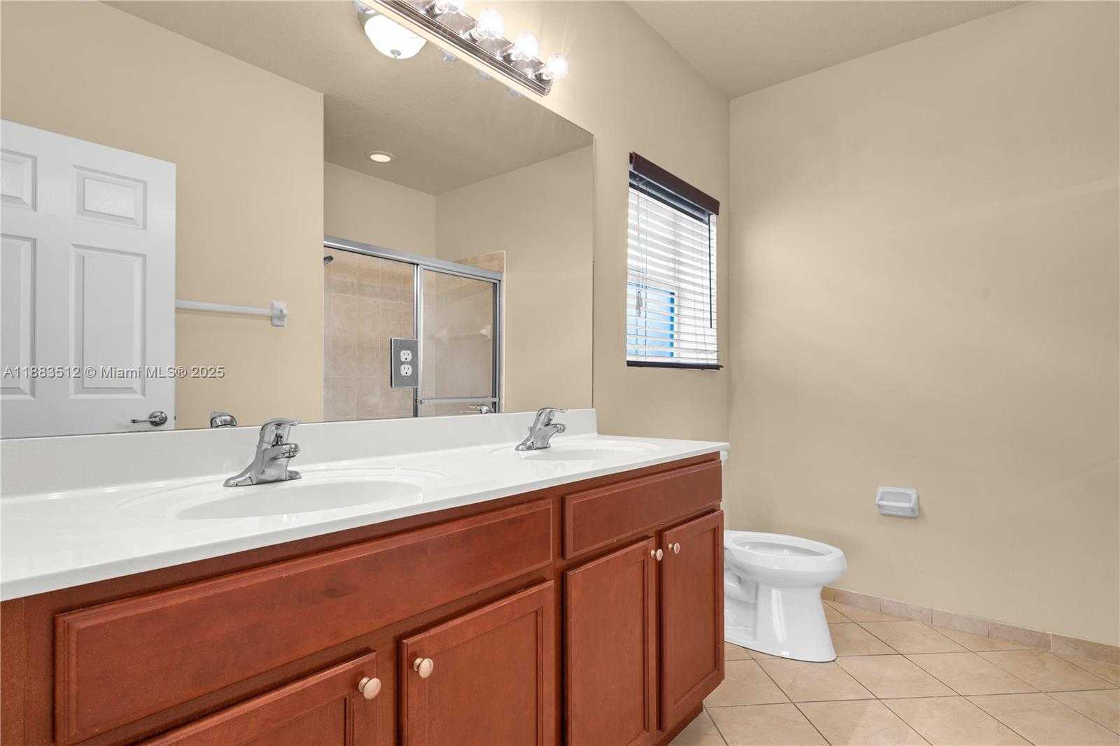 Small Image of 2401 NORTH EAST 4TH ST, Homestead Number 20