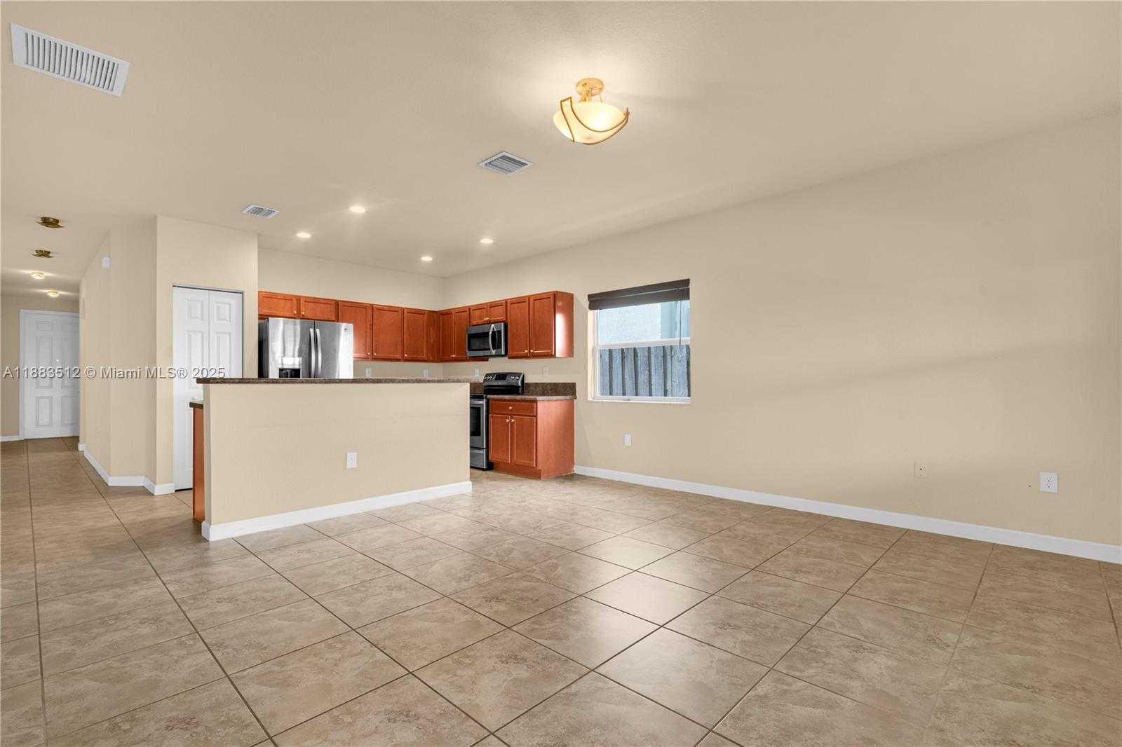 Small Image of 2401 NORTH EAST 4TH ST, Homestead Number 7