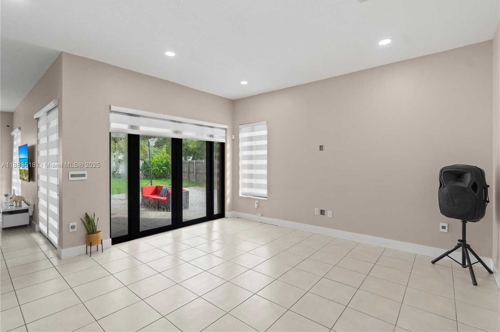 Small Image of 554 NORTH EAST 20TH AVE, Homestead Number 7