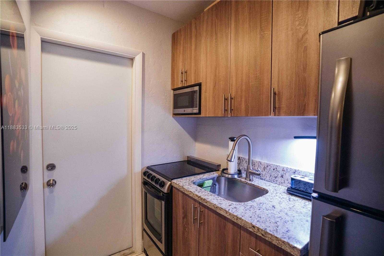 Small Image of 7901 SOUTH WEST 64TH AVE, South Miami Number 11