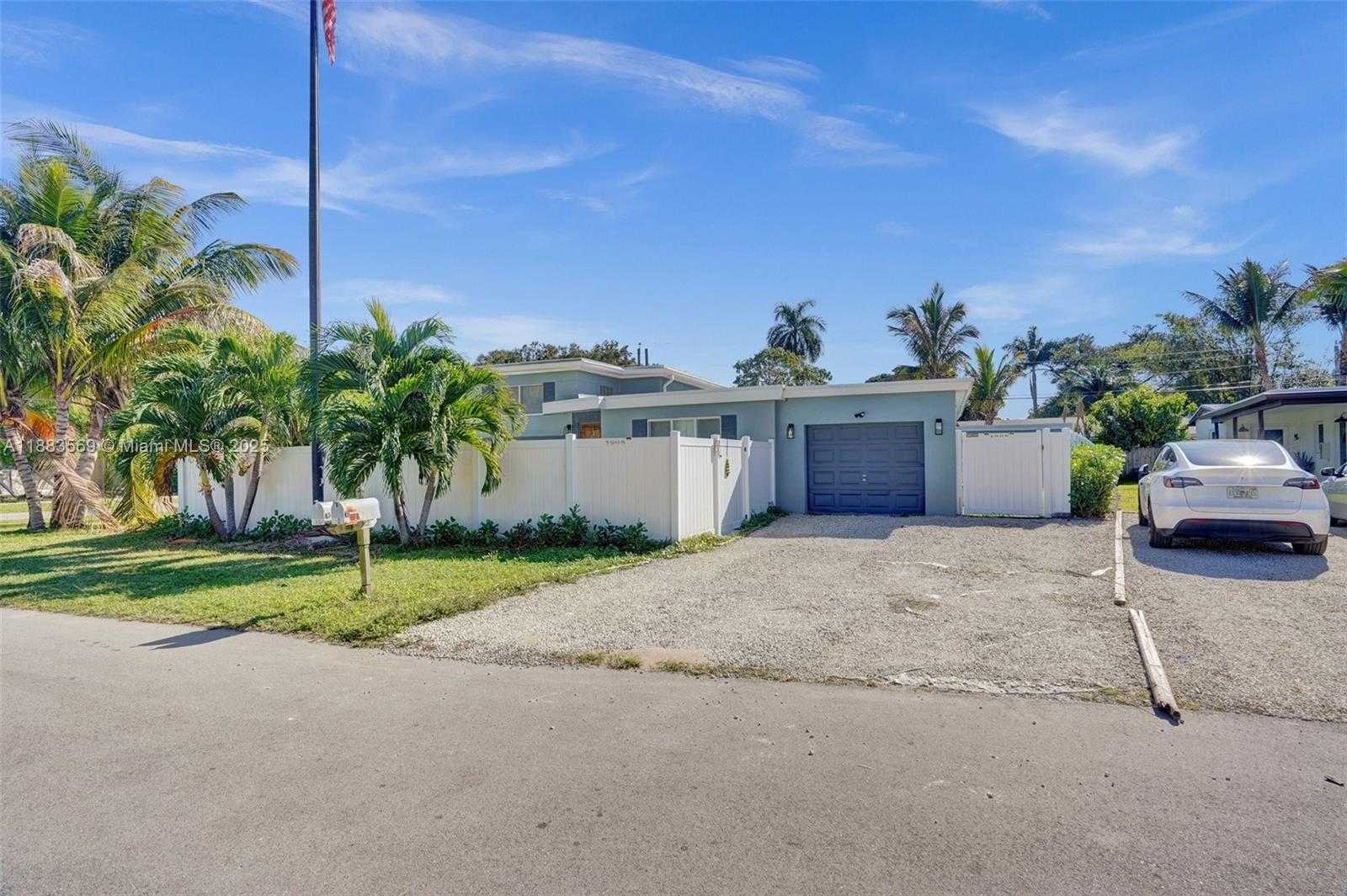 Small Image of 1904 SOUTH WEST 28TH ST, Fort Lauderdale Number 13