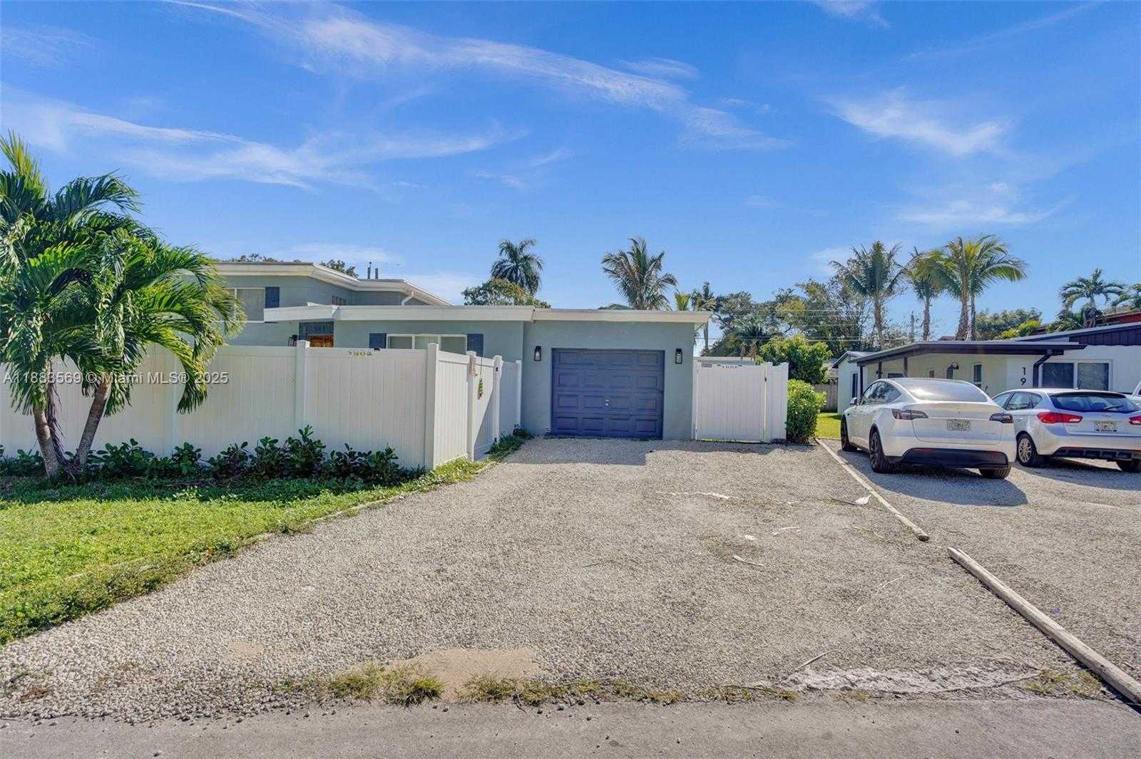 Small Image of 1904 SOUTH WEST 28TH ST, Fort Lauderdale Number 16