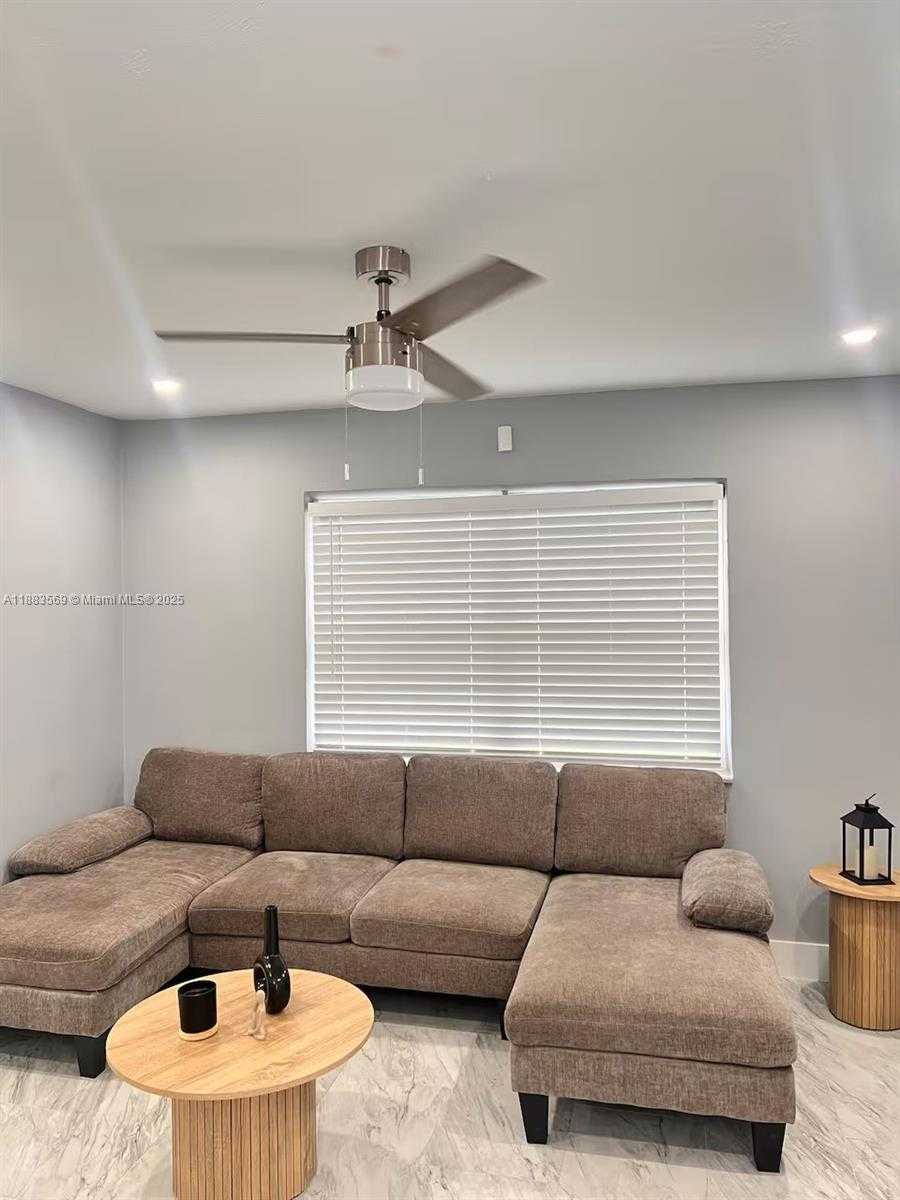 Small Image of 1906 SOUTH WEST 28TH ST, Fort Lauderdale Number 40