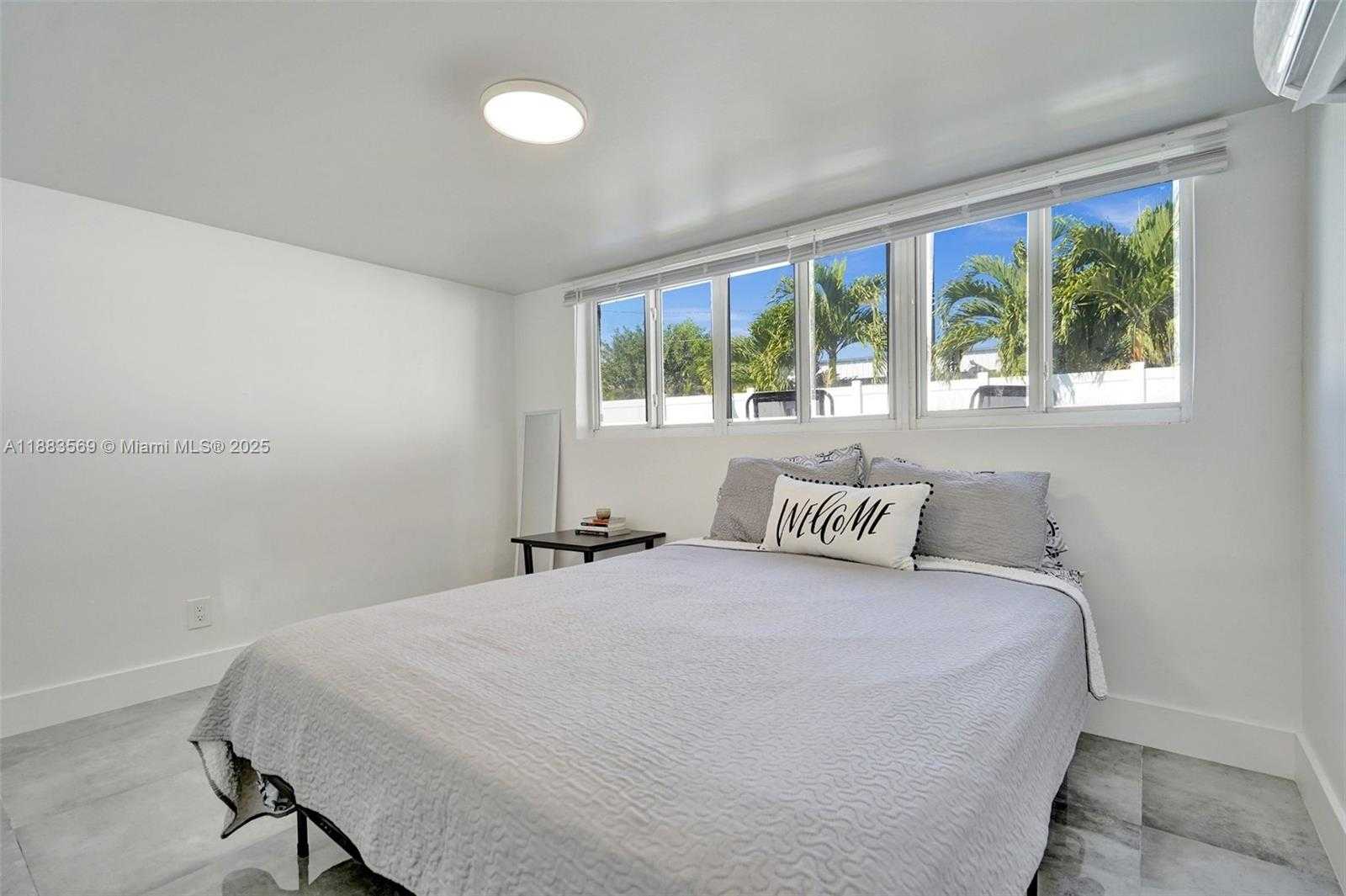 Small Image of 1904 SOUTH WEST 28TH ST, Fort Lauderdale Number 9