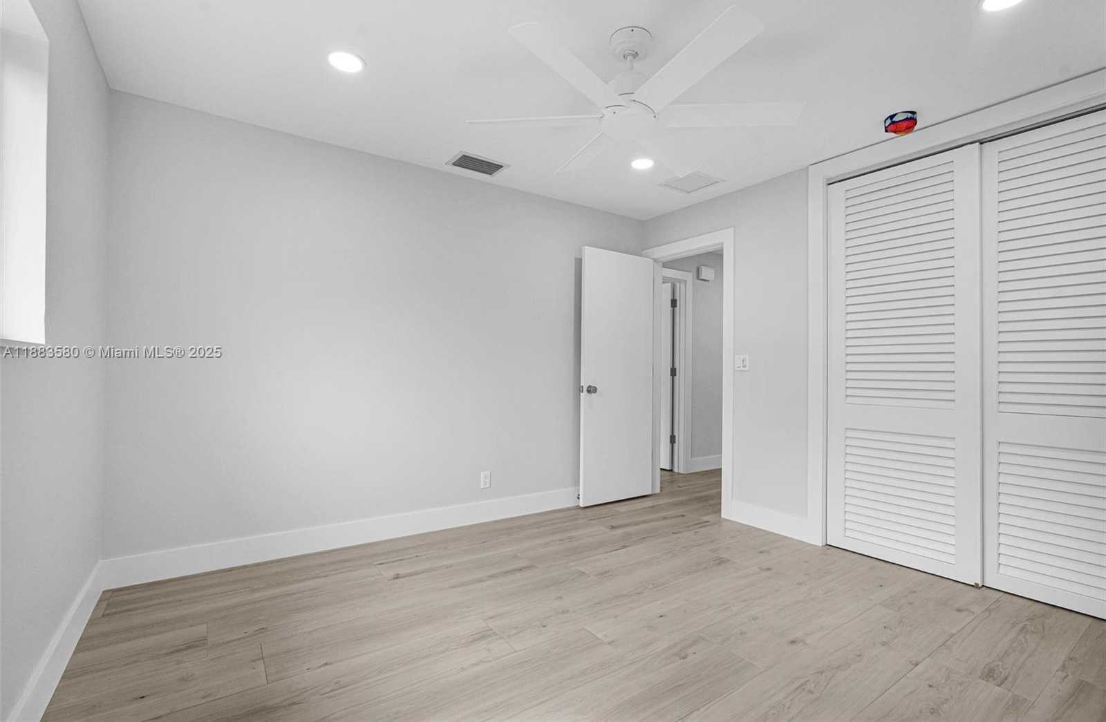 Small Image of 3805 LINCOLN ST, Hollywood Number 21