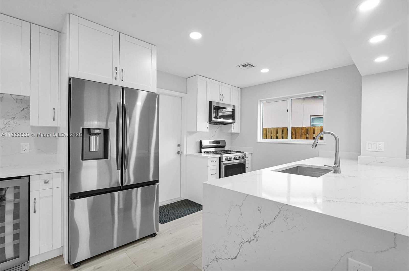 Small Image of 3805 LINCOLN ST, Hollywood Number 34