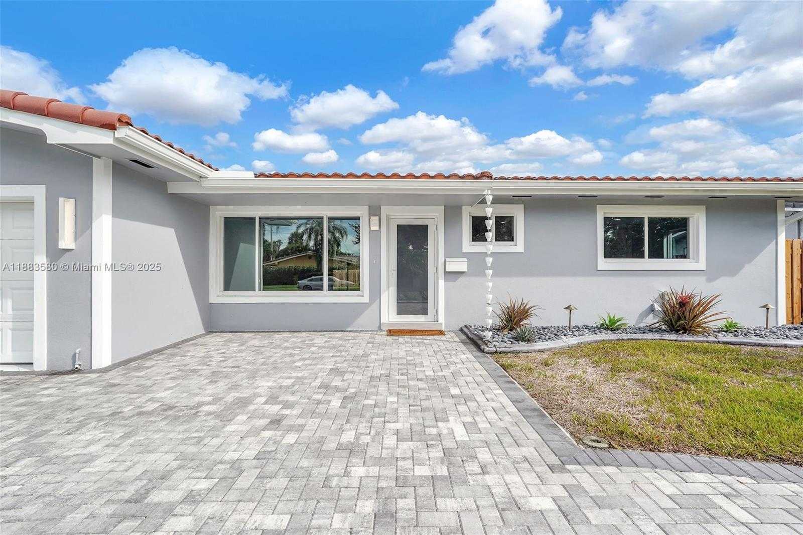 Small Image of 3805 LINCOLN ST, Hollywood Number 59