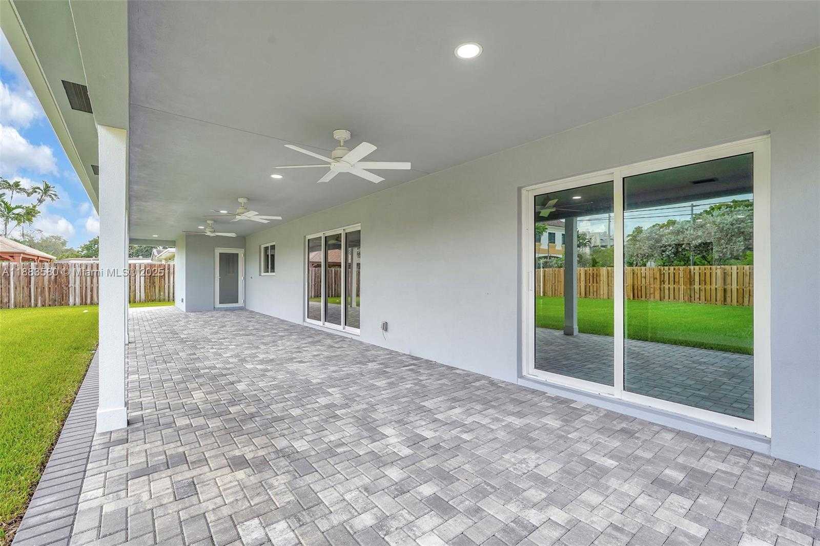 Small Image of 3805 LINCOLN ST, Hollywood Number 61