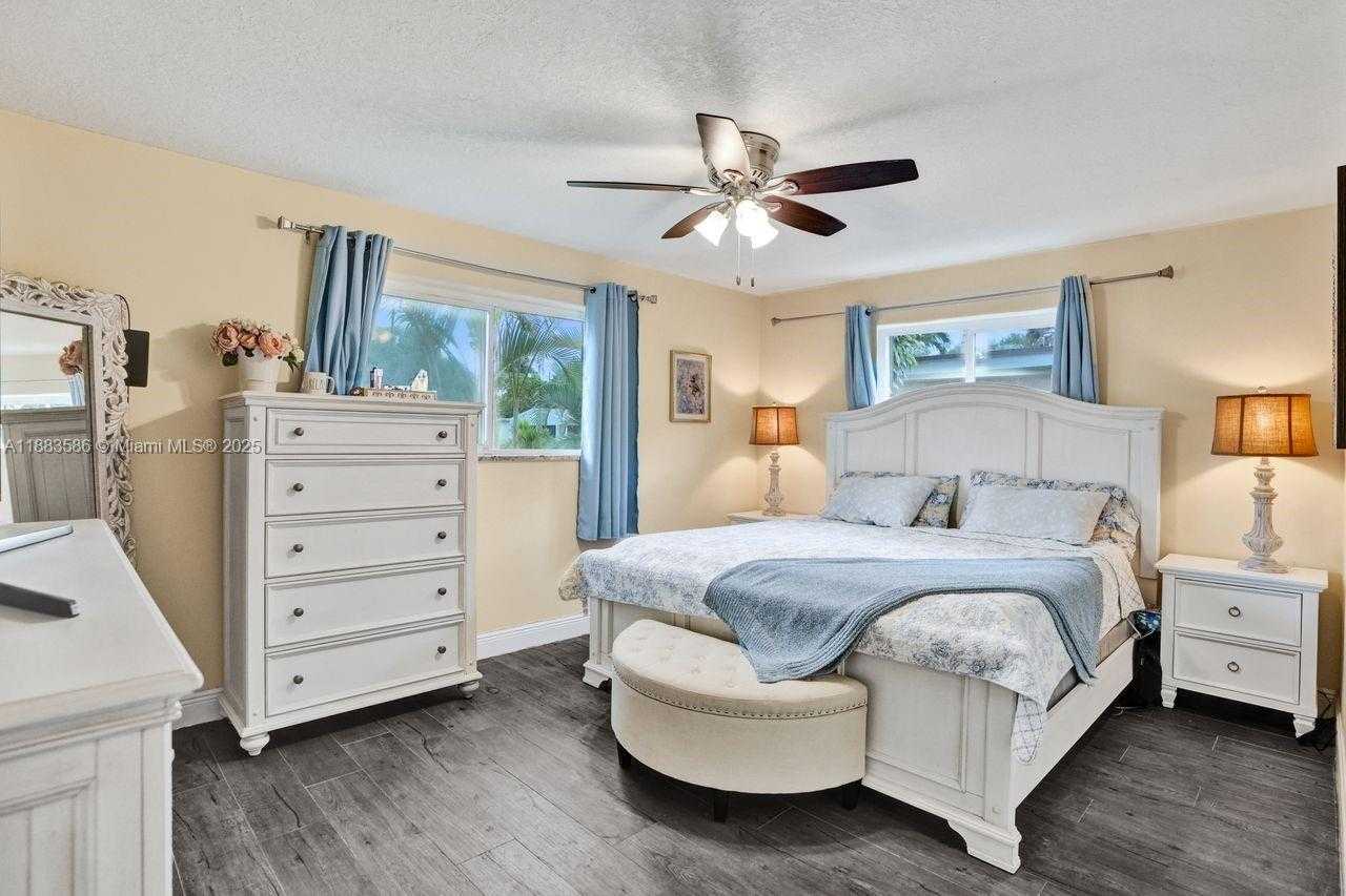 Small Image of 1110 SOUTH WEST 32ND ST, Fort Lauderdale Number 15