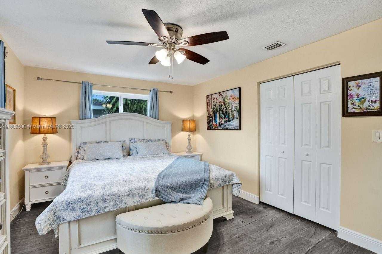 Small Image of 1110 SOUTH WEST 32ND ST, Fort Lauderdale Number 16