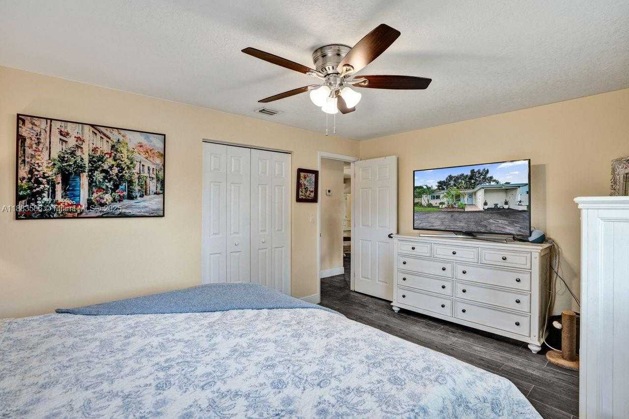 Small Image of 1110 SOUTH WEST 32ND ST, Fort Lauderdale Number 17