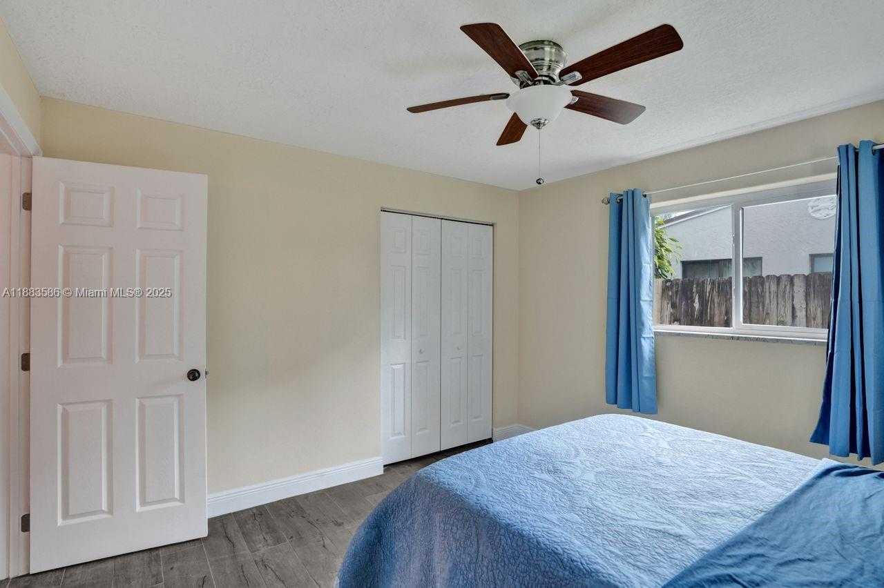Small Image of 1110 SOUTH WEST 32ND ST, Fort Lauderdale Number 22