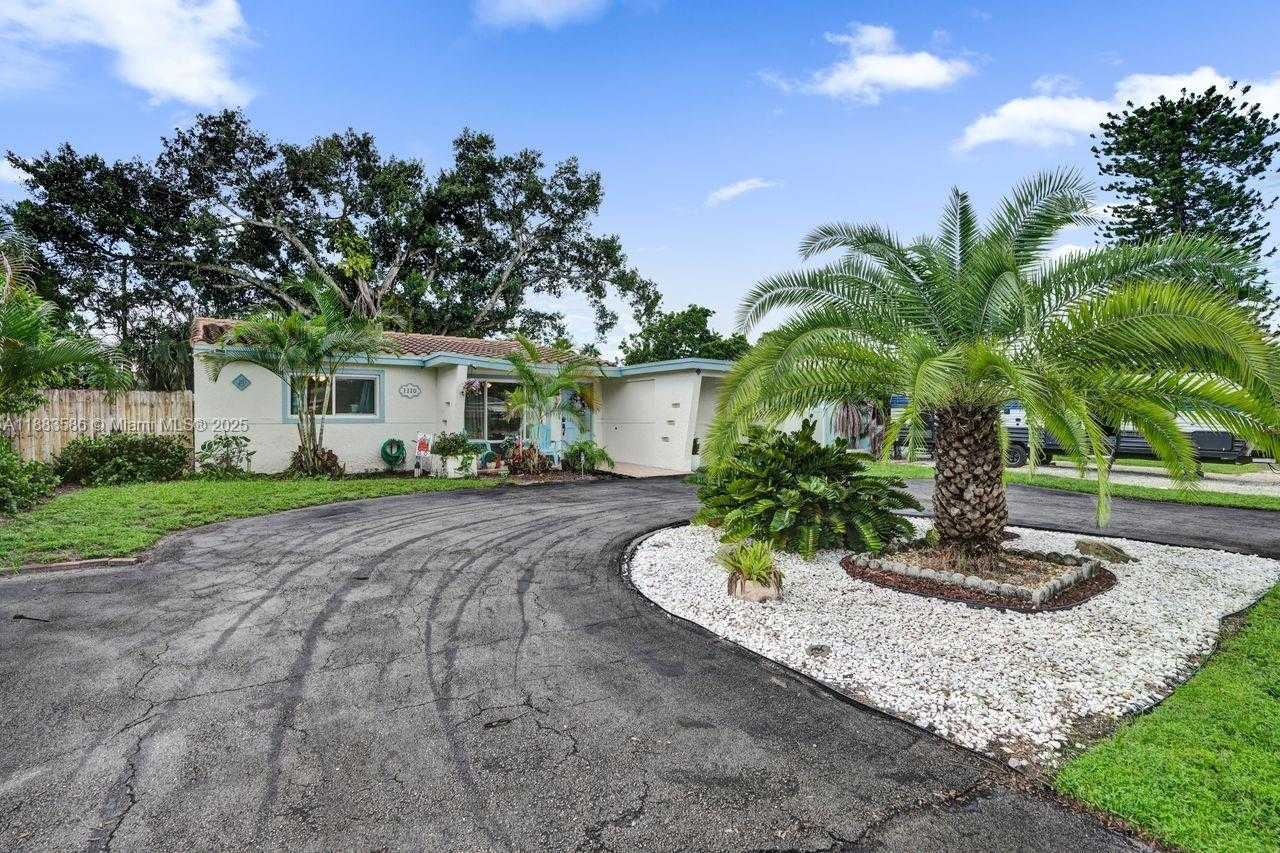 Small Image of 1110 SOUTH WEST 32ND ST, Fort Lauderdale Number 3
