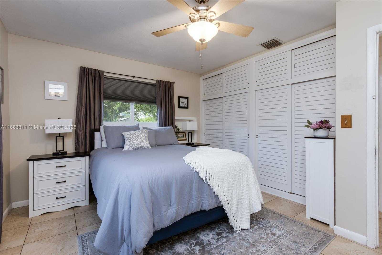 Small Image of 210 SOUTH WEST 64TH AVE, Pembroke Pines Number 19