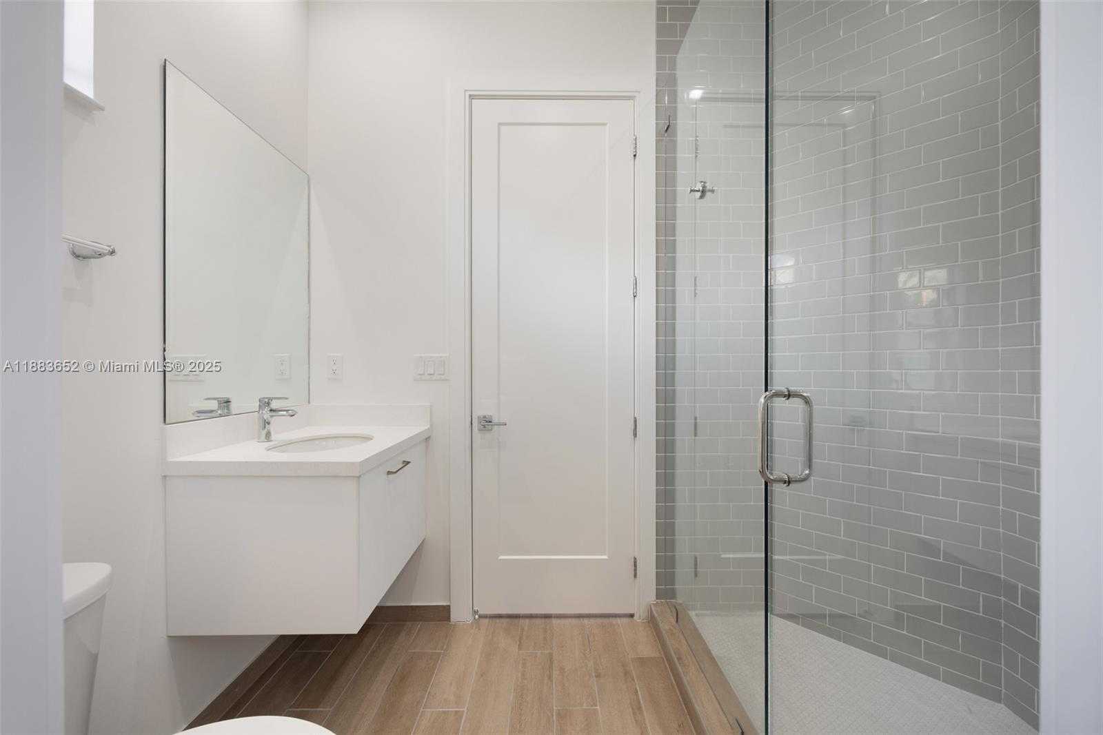 Small Image of 8026 NORTH WEST 43RD ST, Doral Number 15