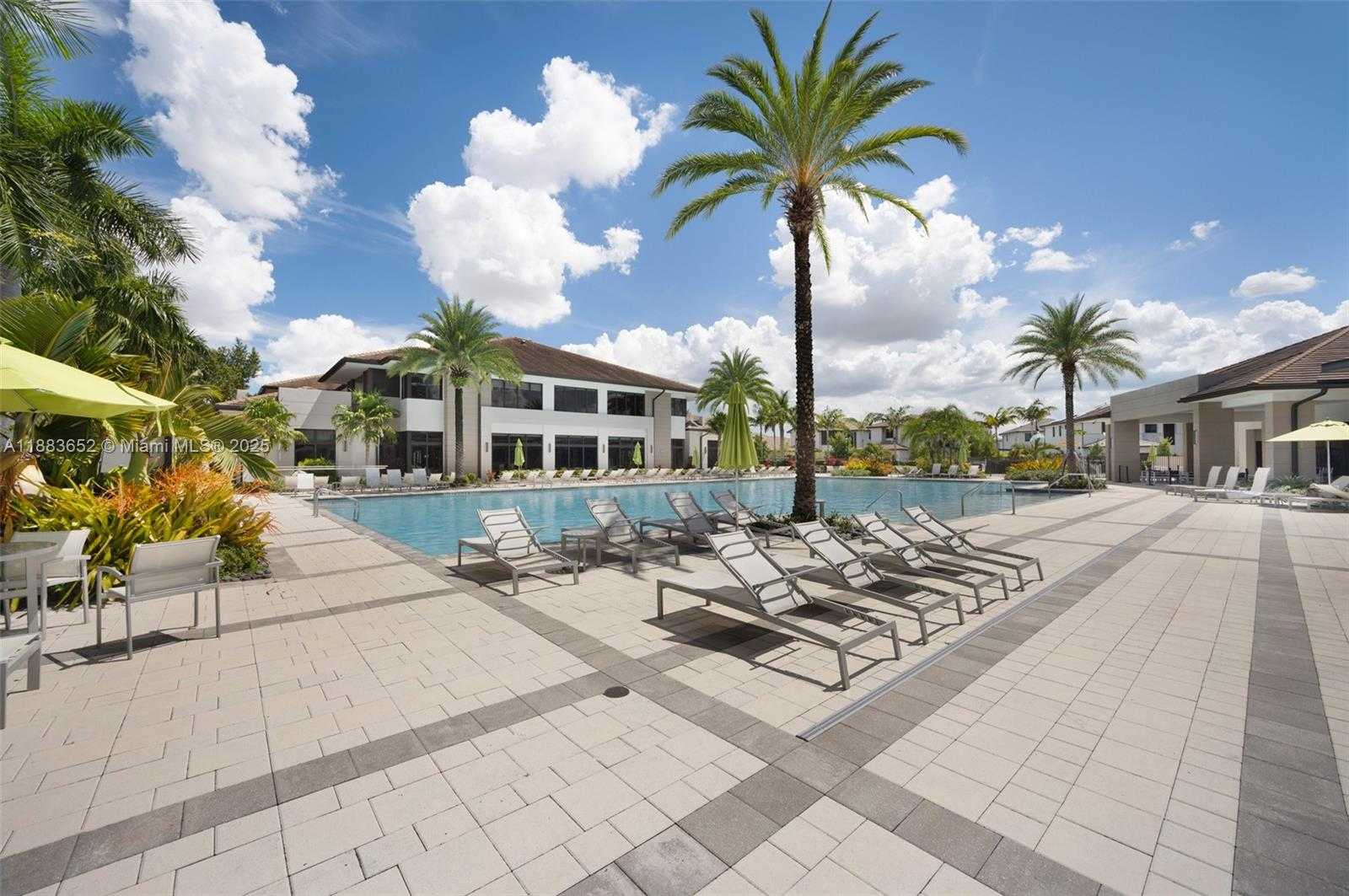 Small Image of 8026 NORTH WEST 43RD ST, Doral Number 24