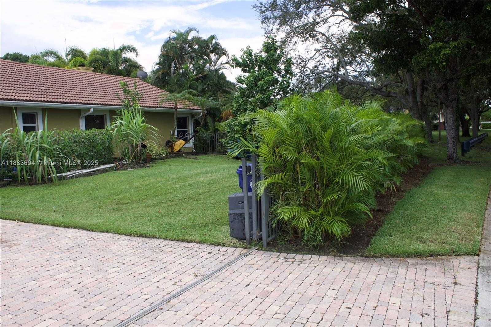 Small Image of 1086 NORTH WEST 113TH WAY, Coral Springs Number 12