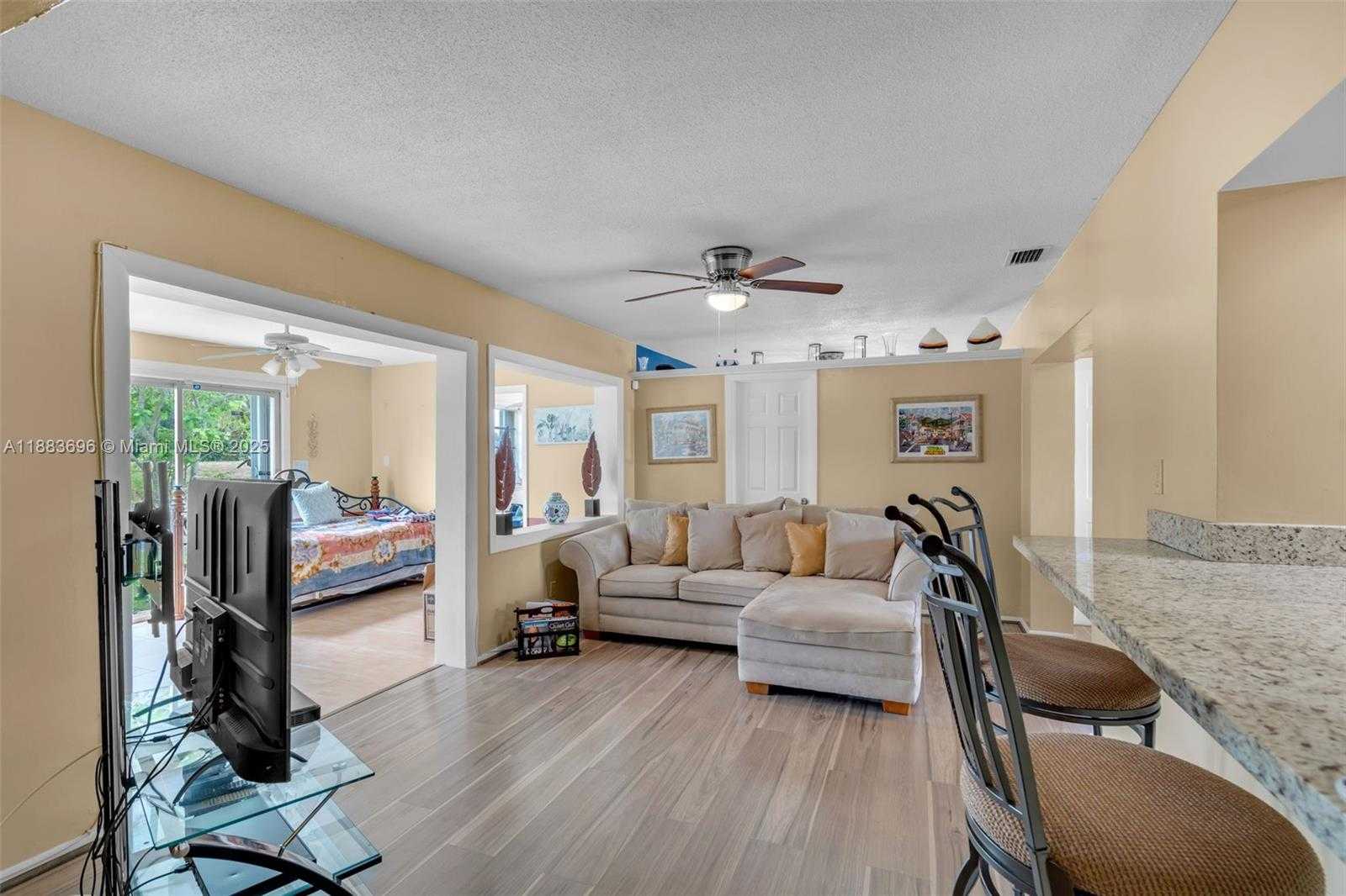 Small Image of 7500 NORTH WEST 66TH TER, Tamarac Number 16