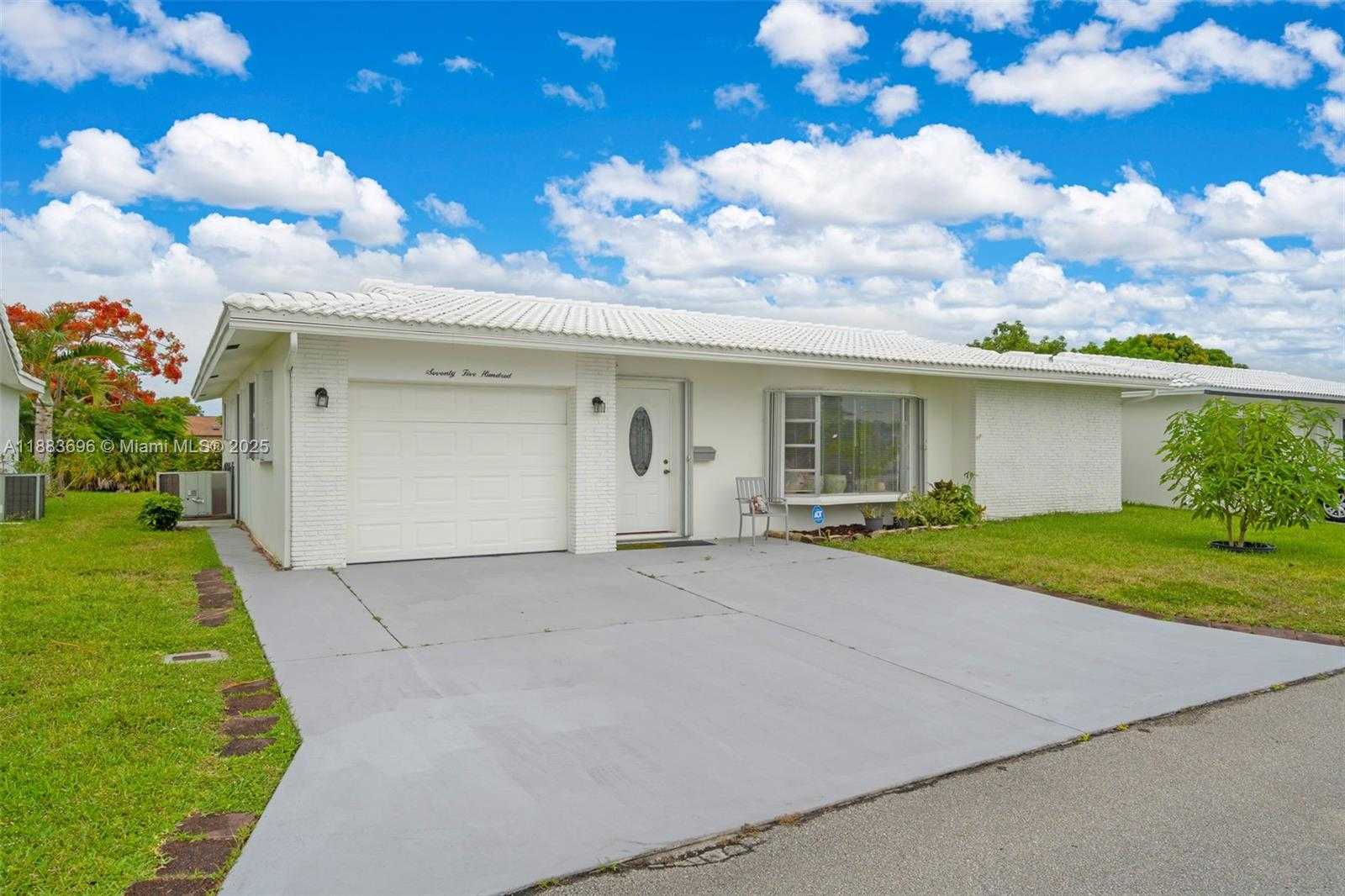 Small Image of 7500 NORTH WEST 66TH TER, Tamarac Number 3