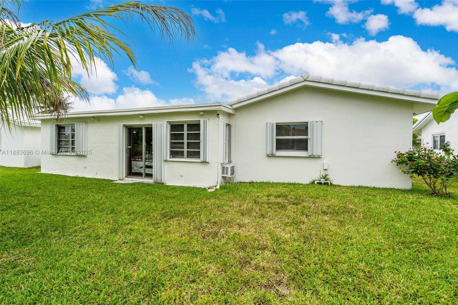 Small Image of 7500 NORTH WEST 66TH TER, Tamarac Number 31