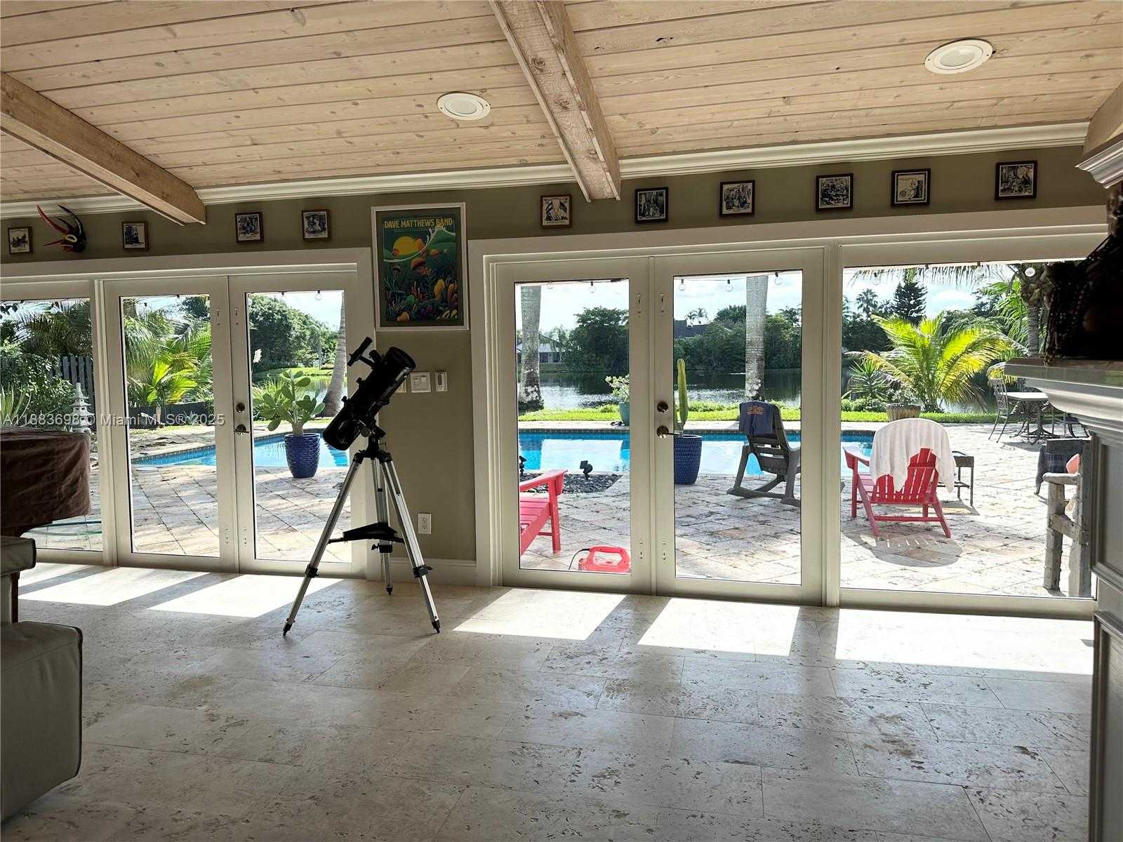 Small Image of 960 BAYBERRY POINT DR, Plantation Number 17