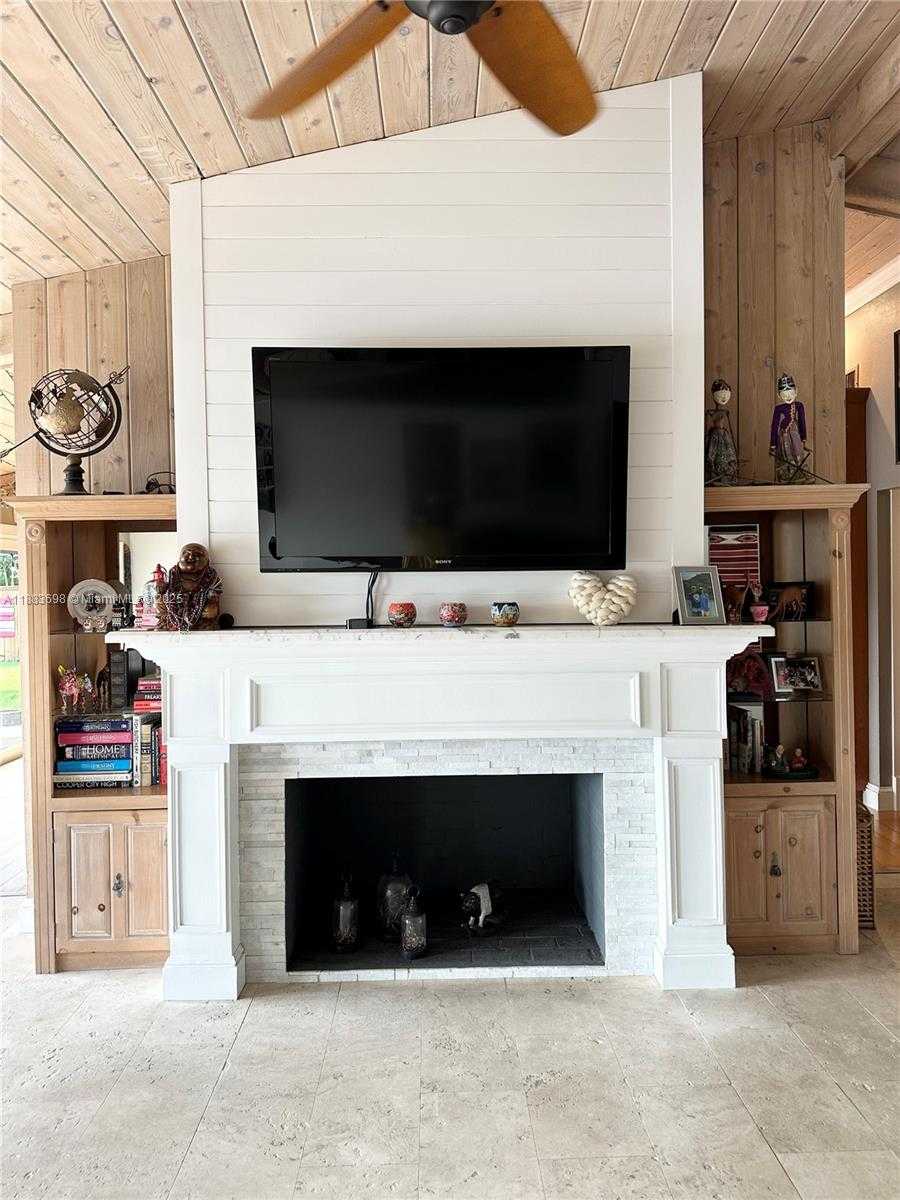 Small Image of 960 BAYBERRY POINT DR, Plantation Number 18