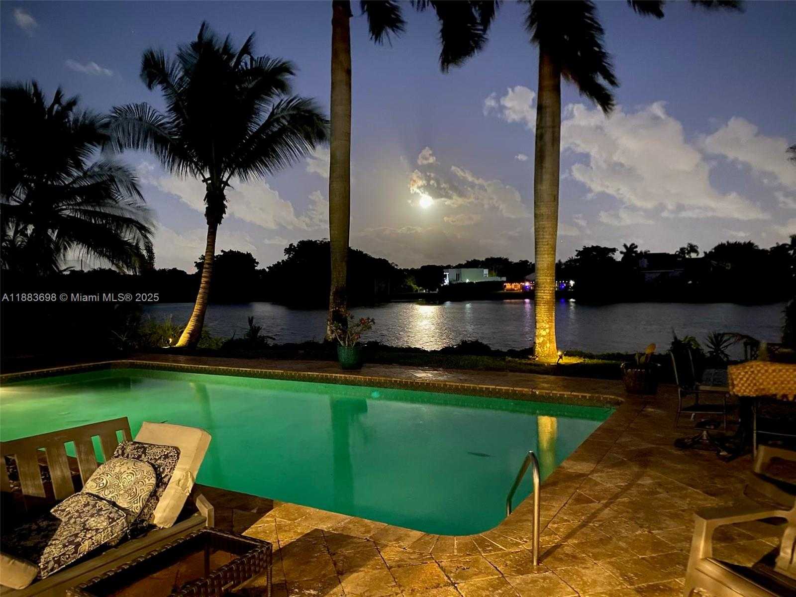 Small Image of 960 BAYBERRY POINT DR, Plantation Number 33