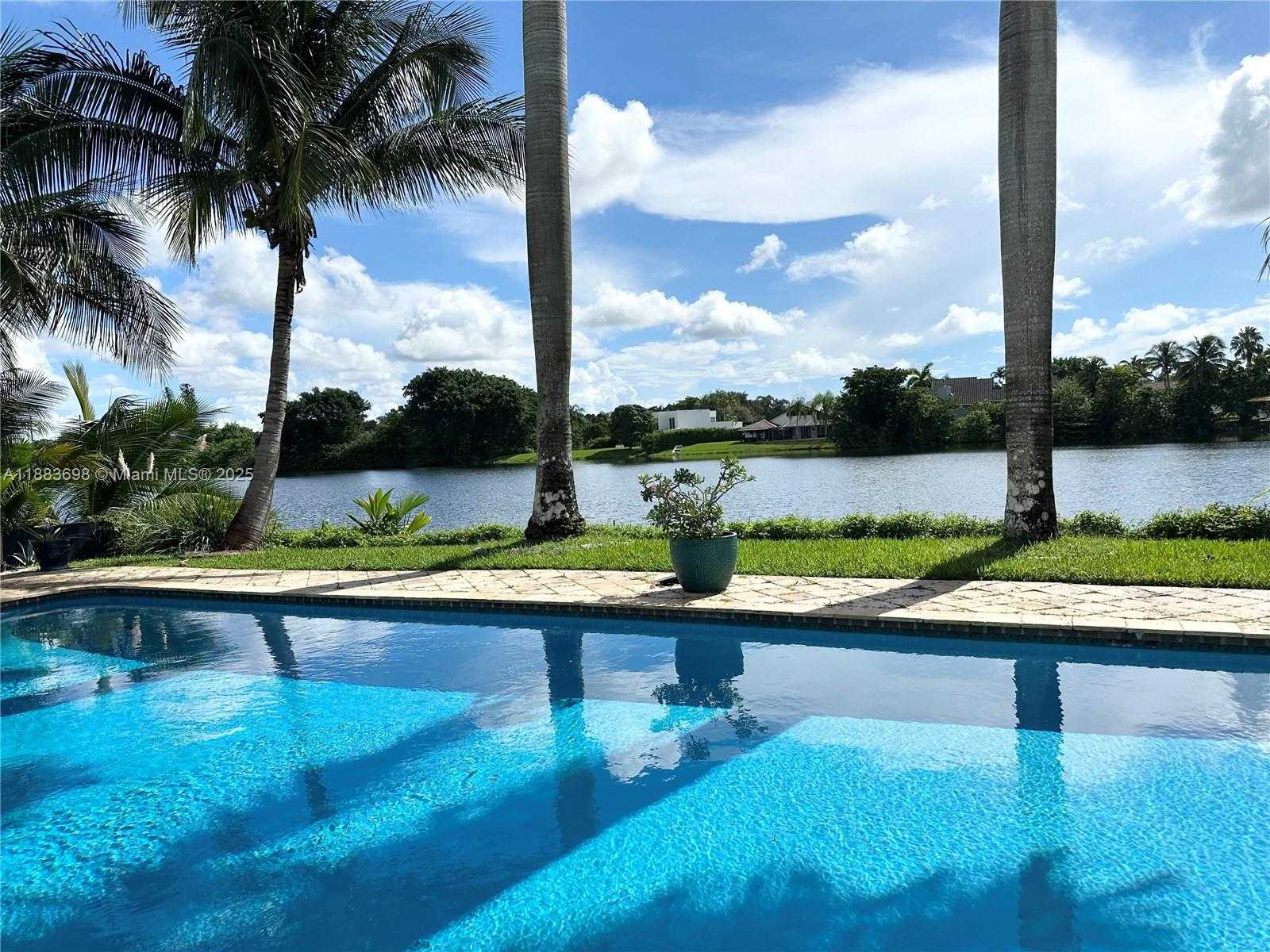 Small Image of 960 BAYBERRY POINT DR, Plantation Number 41