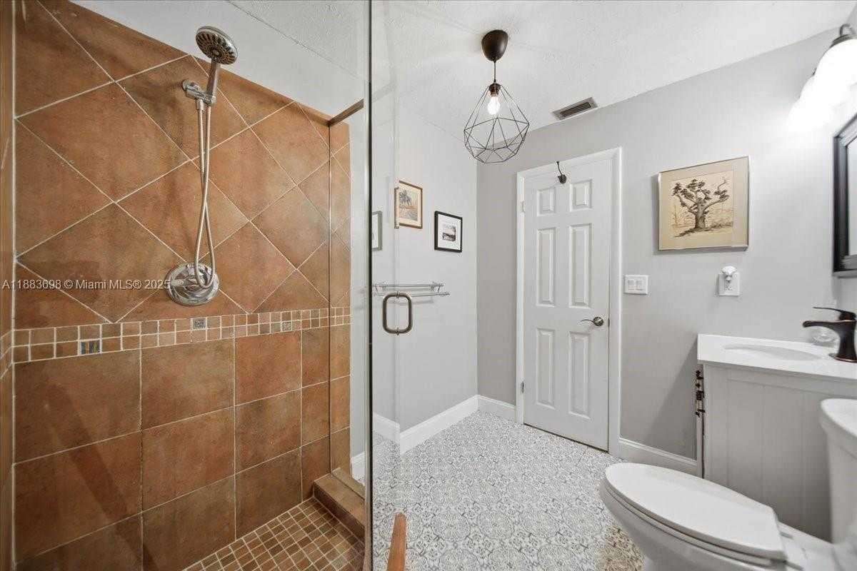 Small Image of 960 BAYBERRY POINT DR, Plantation Number 45