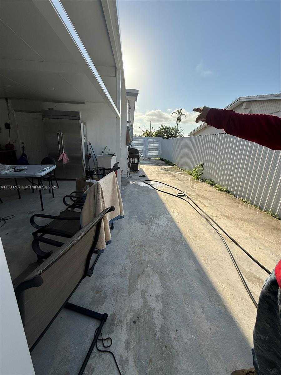 Small Image of 28520 SOUTH WEST 146TH AVE, Homestead Number 8