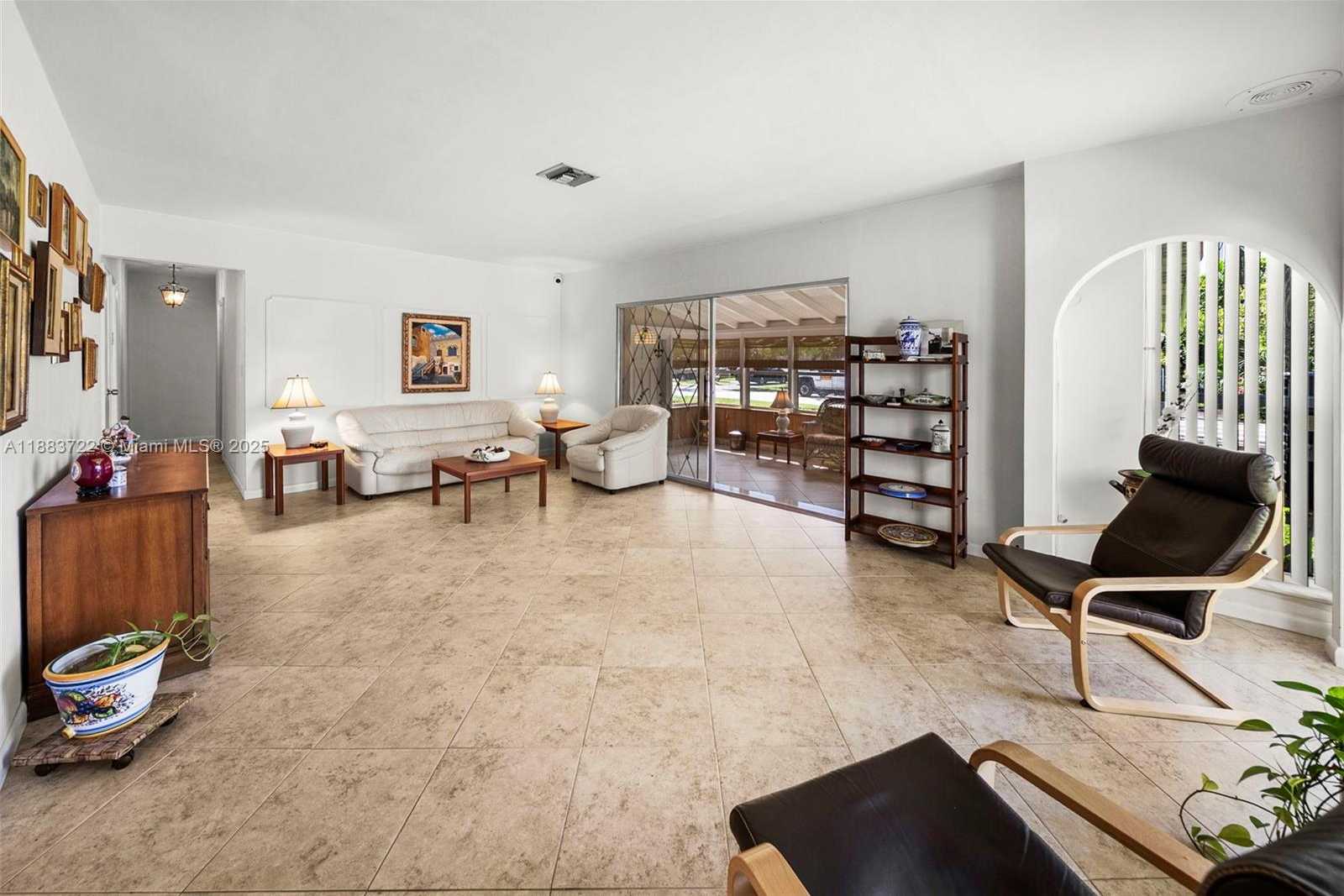 Small Image of 995 SOUTH SHORE DR, Miami Beach Number 10