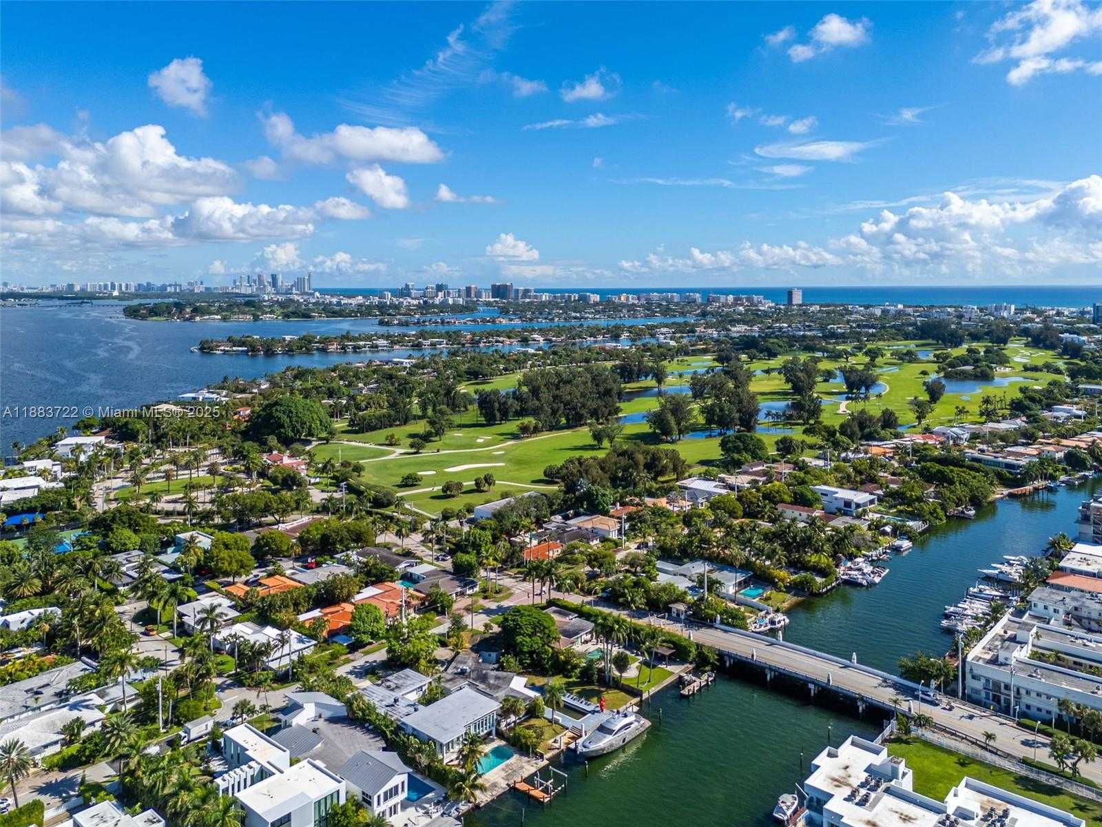 Small Image of 995 SOUTH SHORE DR, Miami Beach Number 26