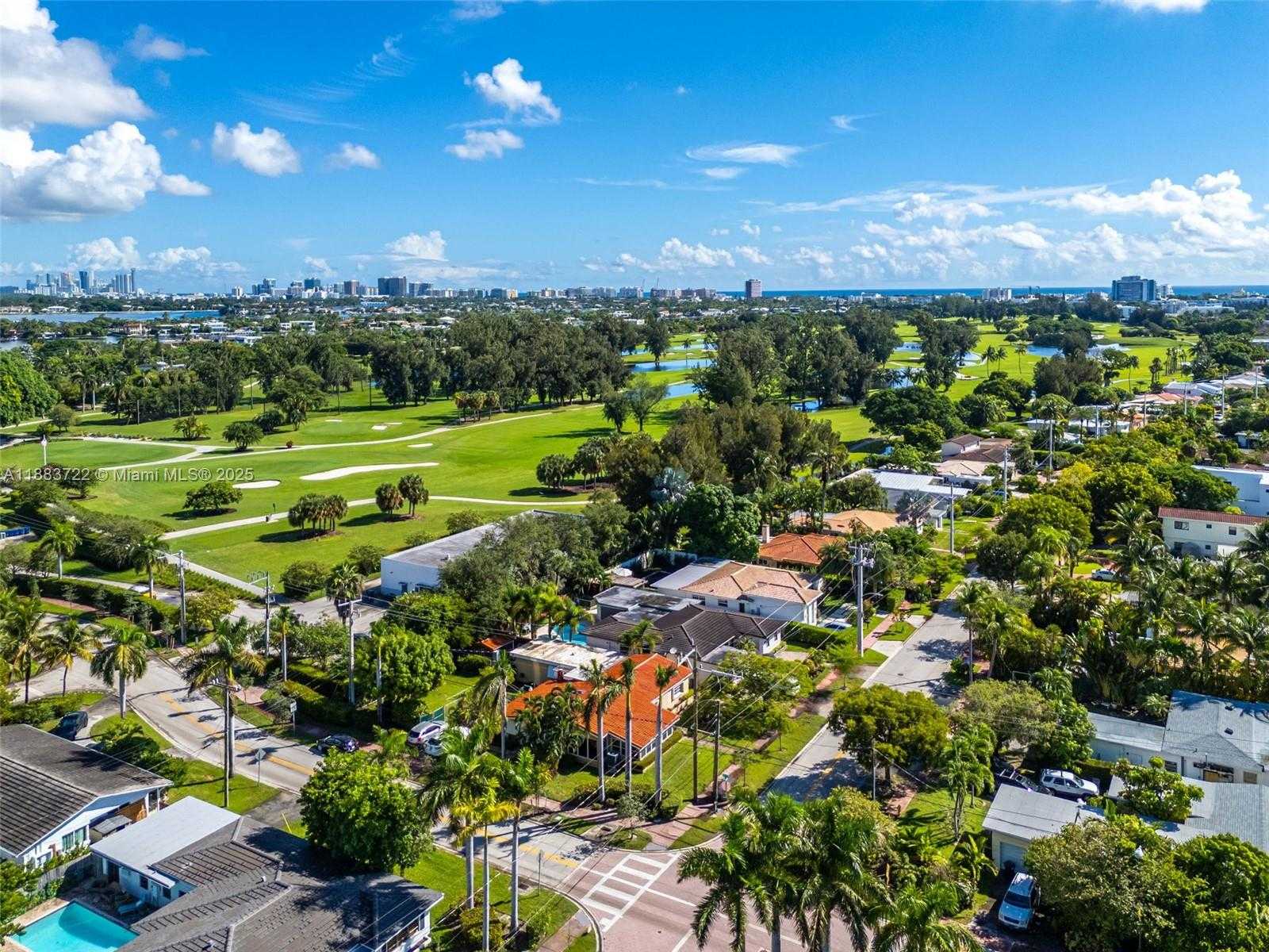 Small Image of 995 SOUTH SHORE DR, Miami Beach Number 35