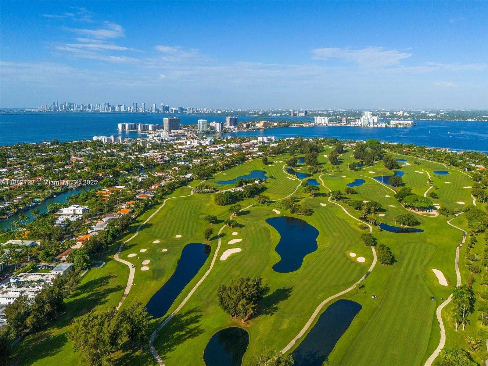 Small Image of 995 SOUTH SHORE DR, Miami Beach Number 37