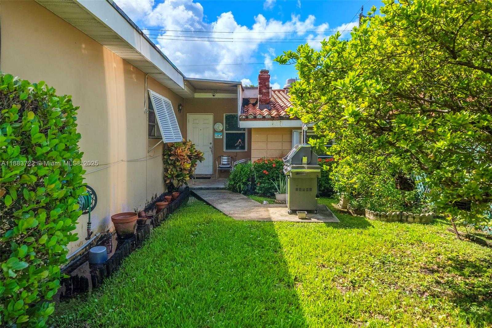 Small Image of 995 SOUTH SHORE DR, Miami Beach Number 5