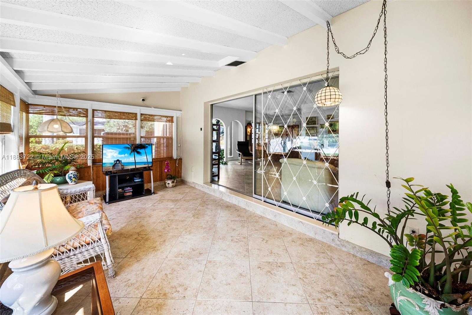 Small Image of 995 SOUTH SHORE DR, Miami Beach Number 7