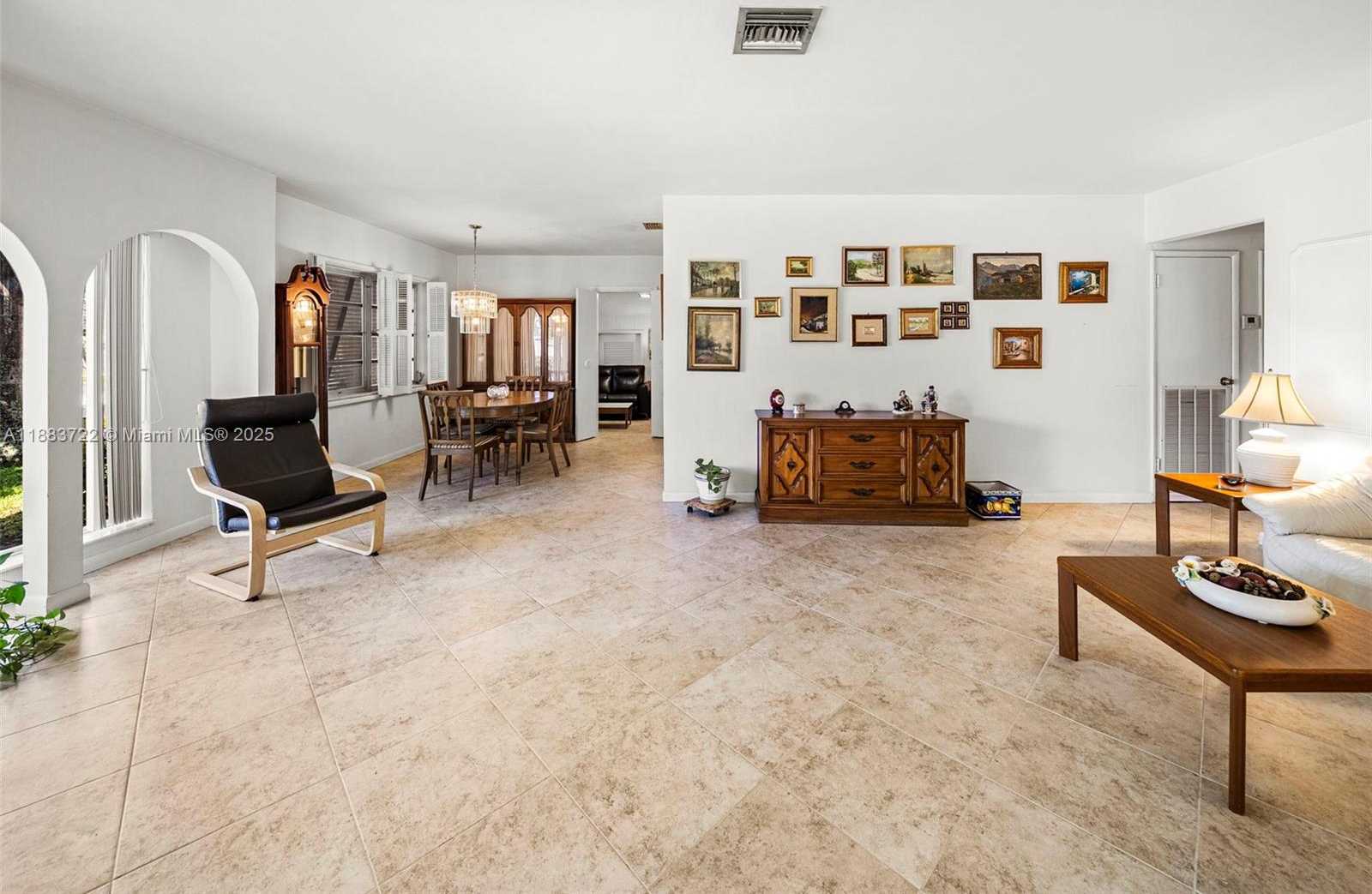Small Image of 995 SOUTH SHORE DR, Miami Beach Number 9