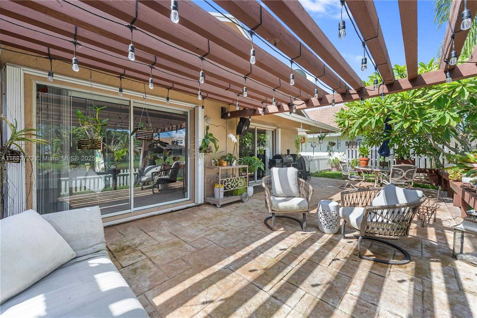 Small Image of 9803 SOUTH WEST 59TH ST, Cooper City Number 31