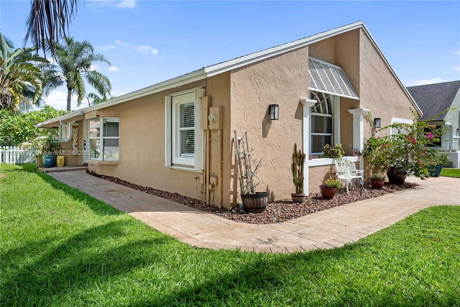 Small Image of 9803 SOUTH WEST 59TH ST, Cooper City Number 5