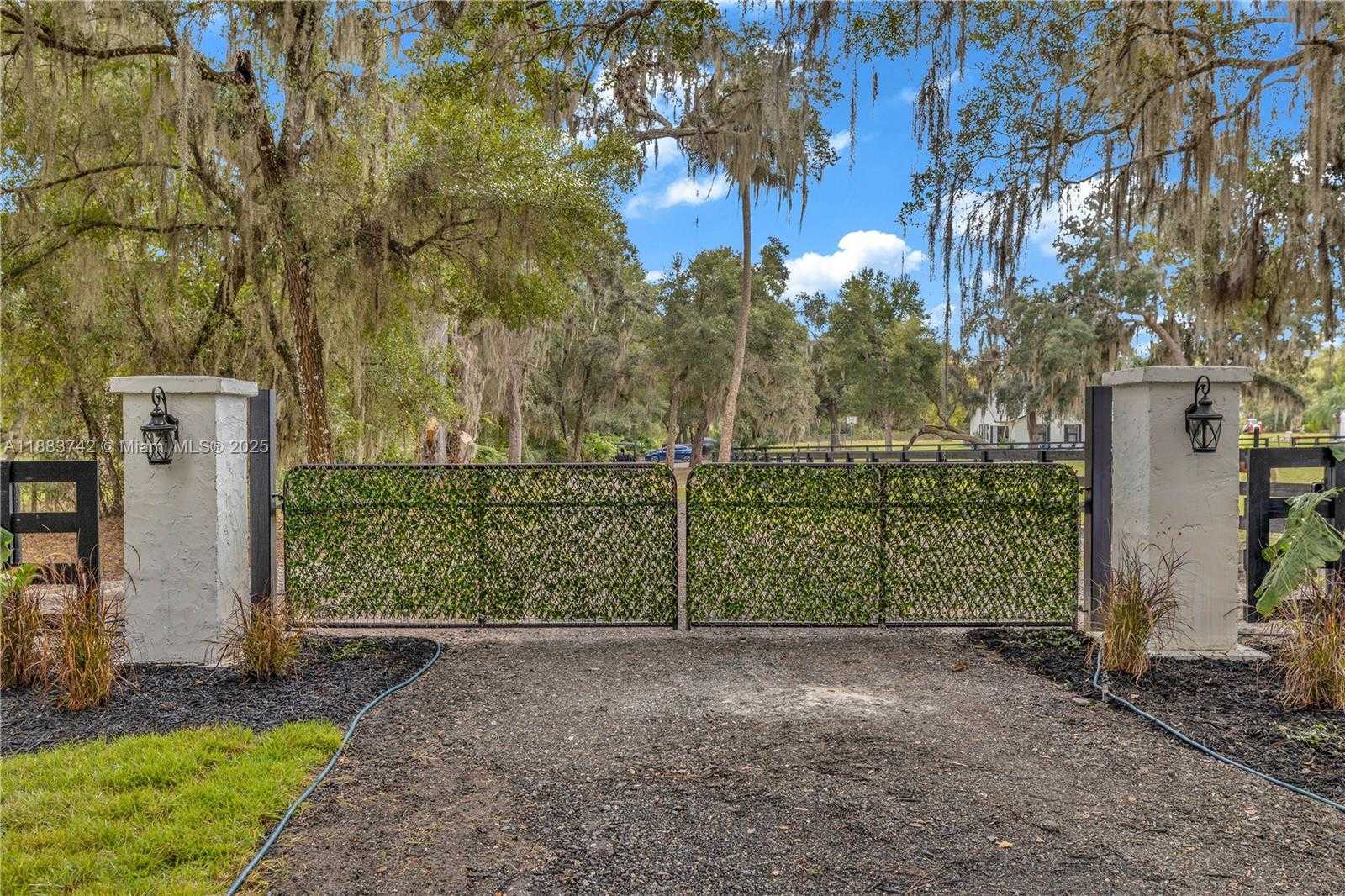 Small Image of 209 NORTH OAKAPPLE TRAIL, Other City - In The State Of Florida Number 4